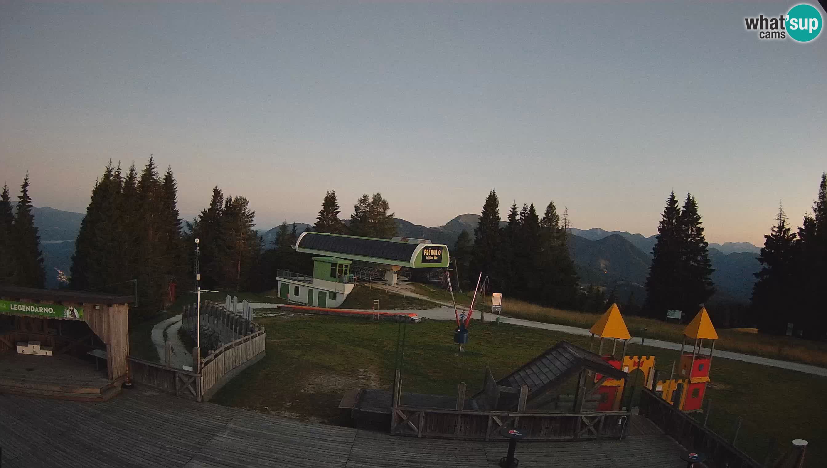 Spletna kamera Počivalo – Alpska Perla | Pogled v živo iz smučišča Cerkno