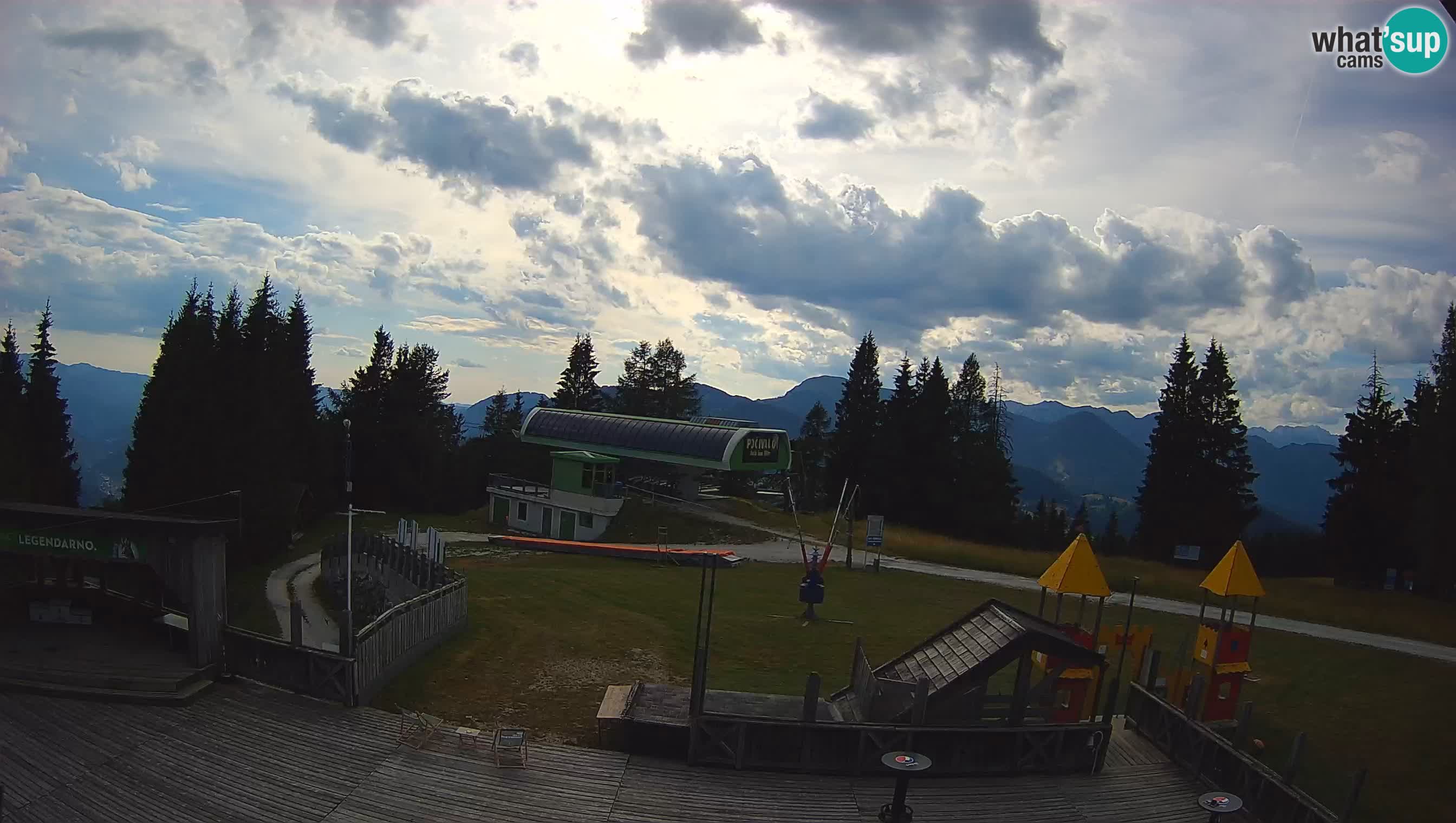 Webcam de la station de ski des Alpes slovènes à Cerkno Počivalo