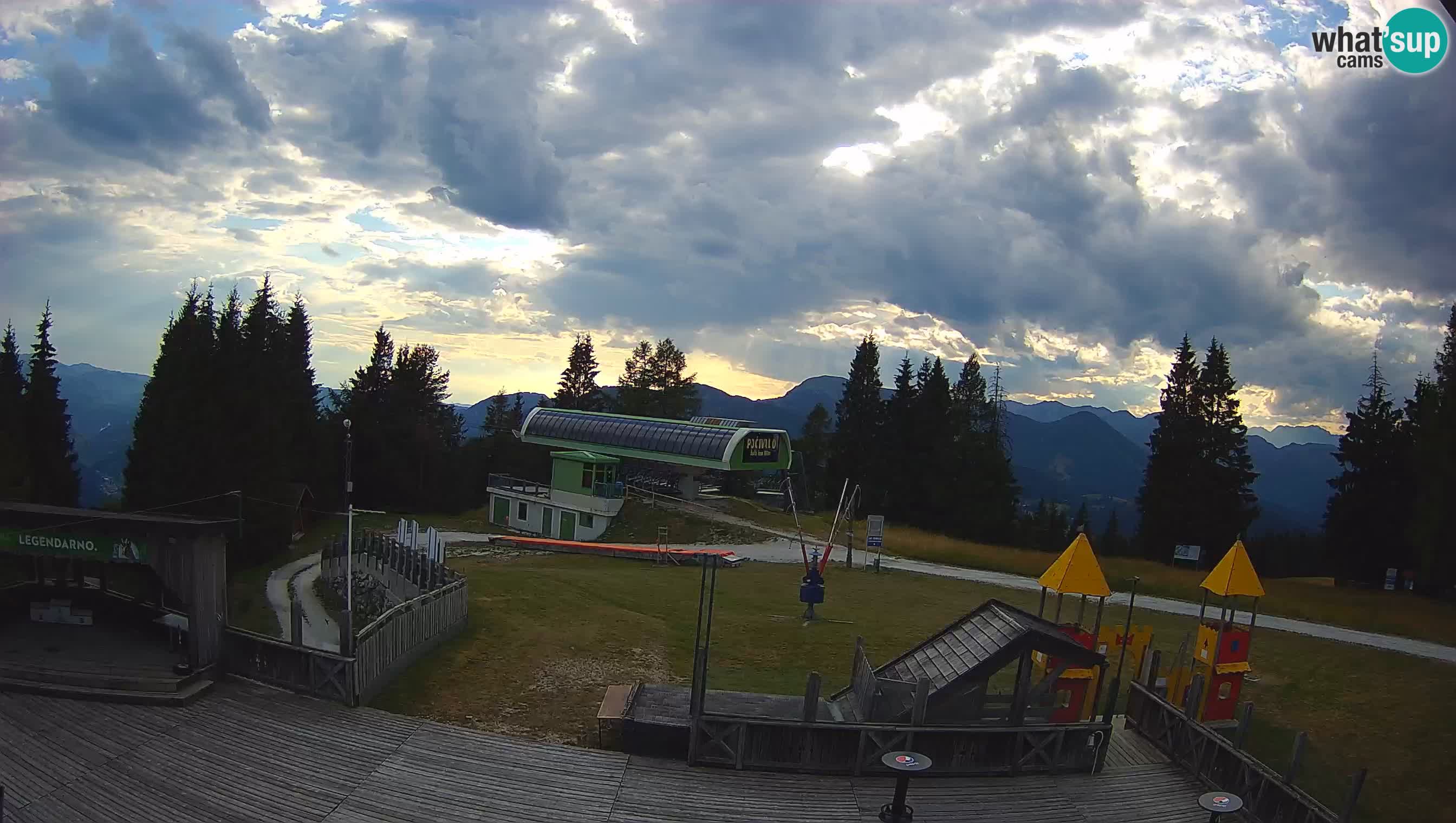 Cámara web Počivalo – Alpska Perla | Vista en vivo desde la estación de esquí Cerkno