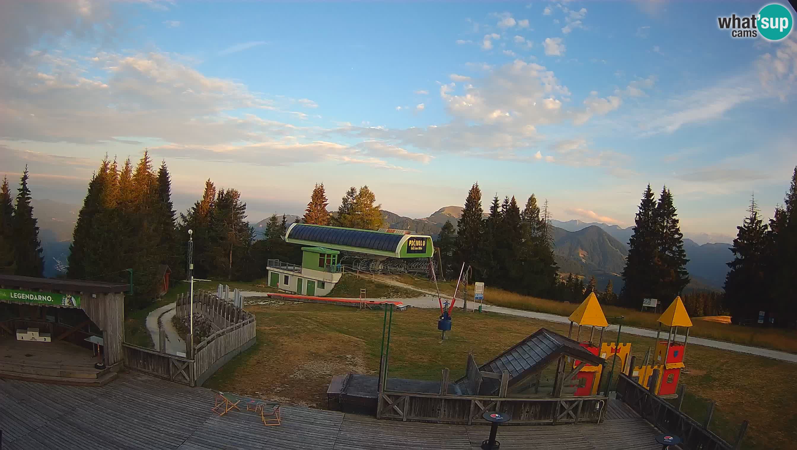 Spletna kamera Počivalo – Alpska Perla | Pogled v živo iz smučišča Cerkno