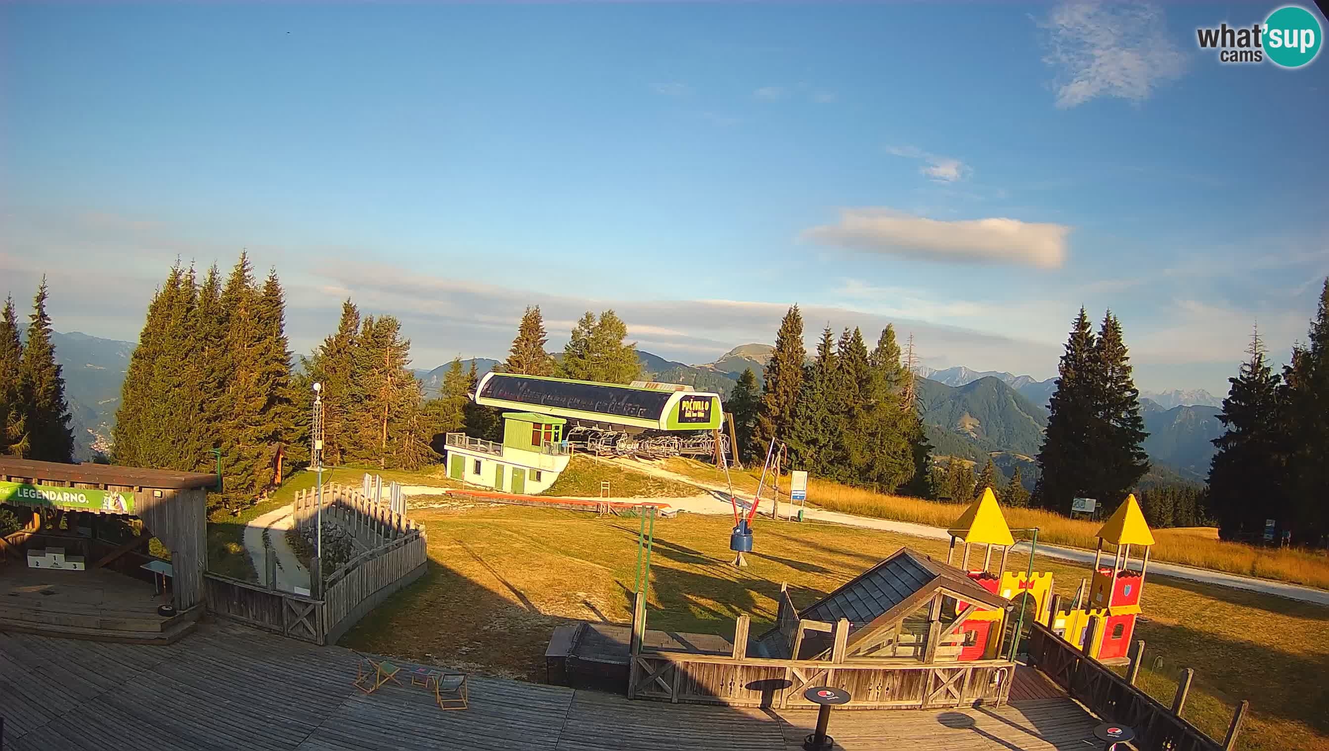 Spletna kamera Počivalo – Alpska Perla | Pogled v živo iz smučišča Cerkno