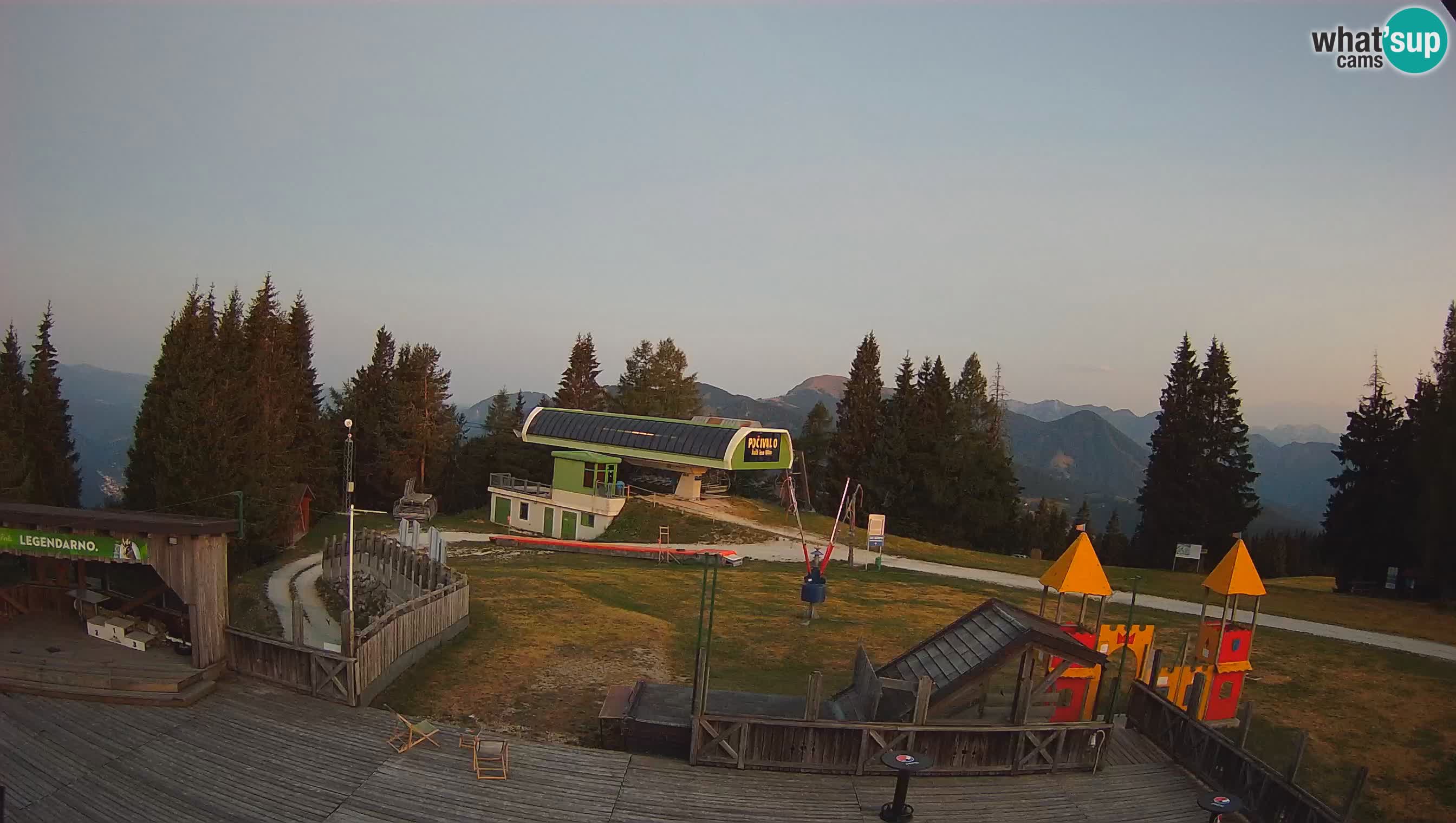 Web kamera Počivalo – Alpska Perla | Pogled uživo sa skijališta Cerkno