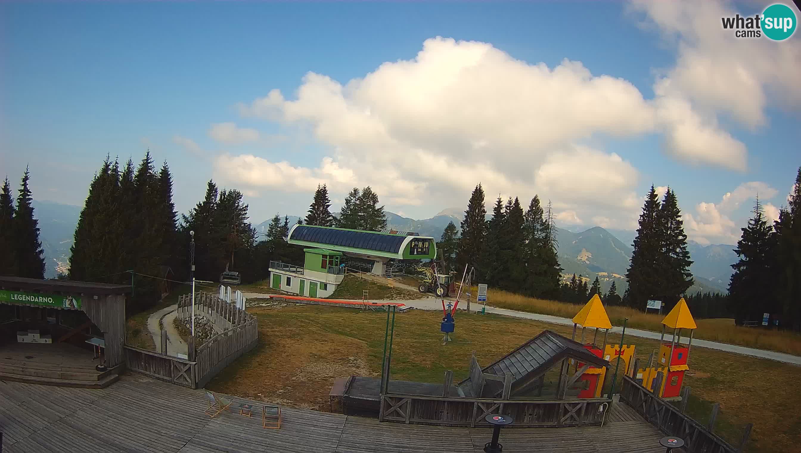 Spletna kamera Počivalo – Alpska Perla | Pogled v živo iz smučišča Cerkno