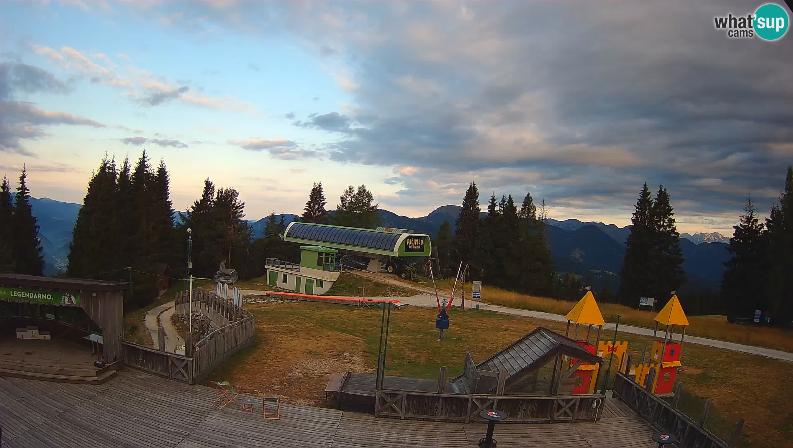 Webcam de la station de ski des Alpes slovènes à Cerkno Počivalo