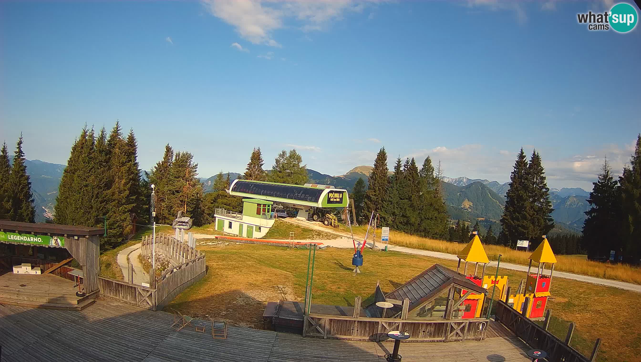 Spletna kamera Počivalo – Alpska Perla | Pogled v živo iz smučišča Cerkno