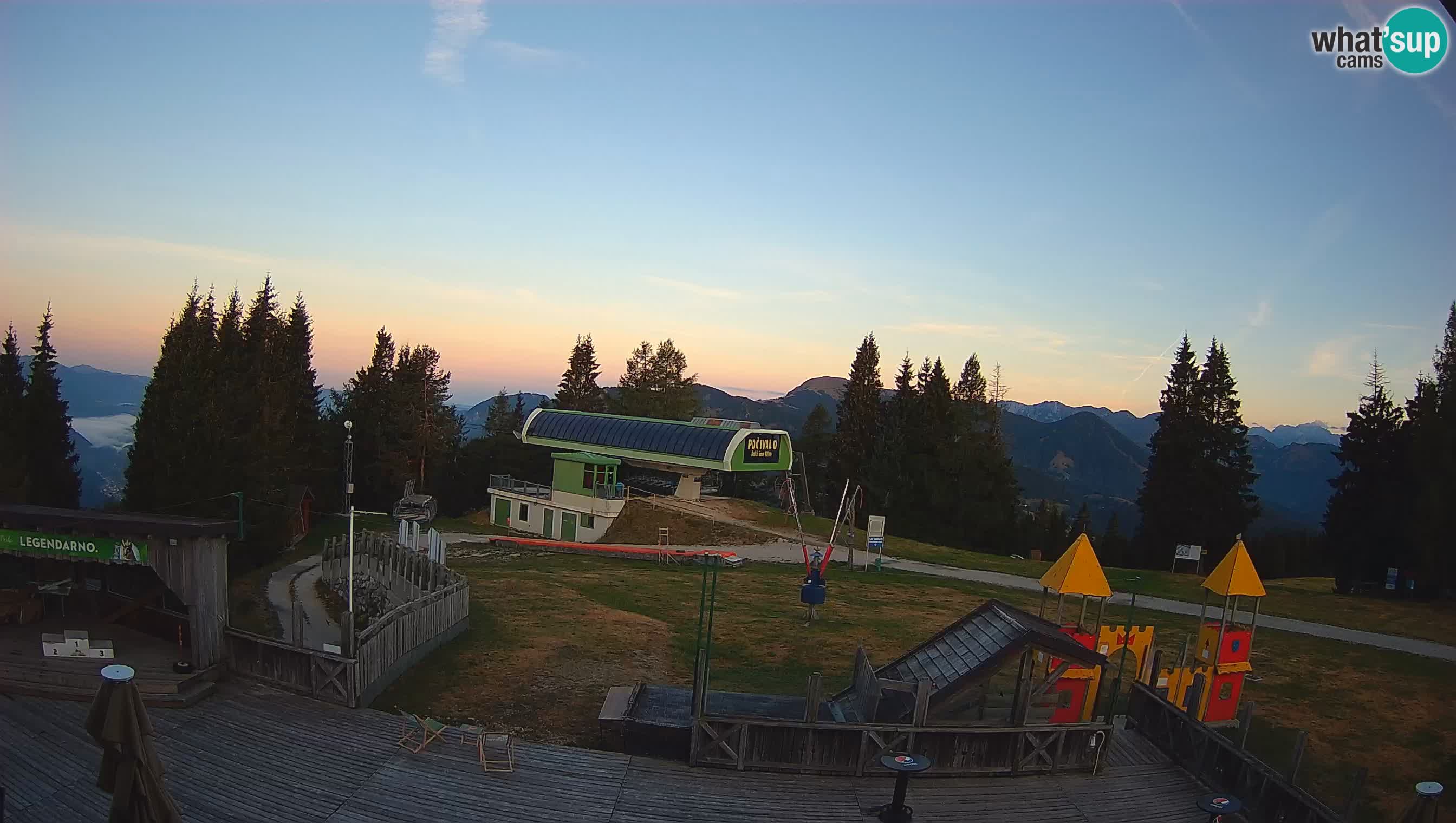 Spletna kamera Počivalo – Alpska Perla | Pogled v živo iz smučišča Cerkno