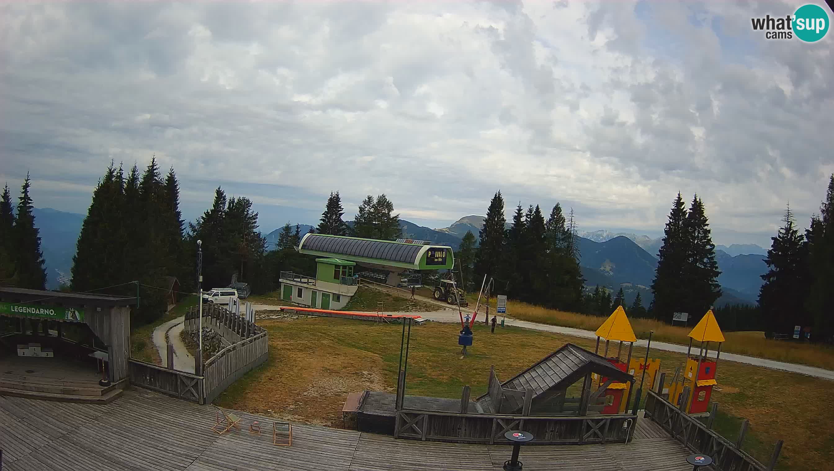 Spletna kamera Počivalo – Alpska Perla | Pogled v živo iz smučišča Cerkno