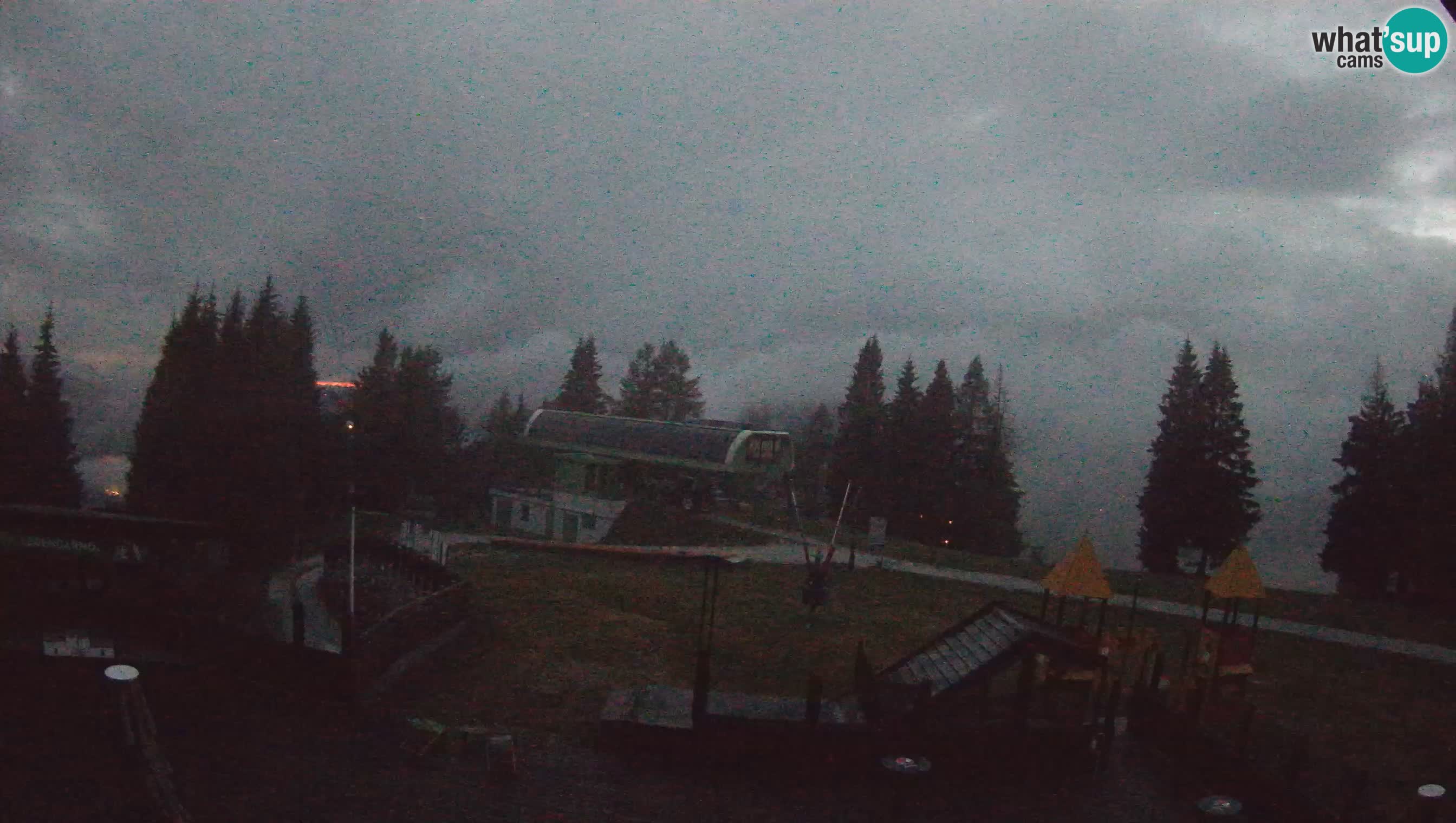 Cámara web Počivalo – Alpska Perla | Vista en vivo desde la estación de esquí Cerkno