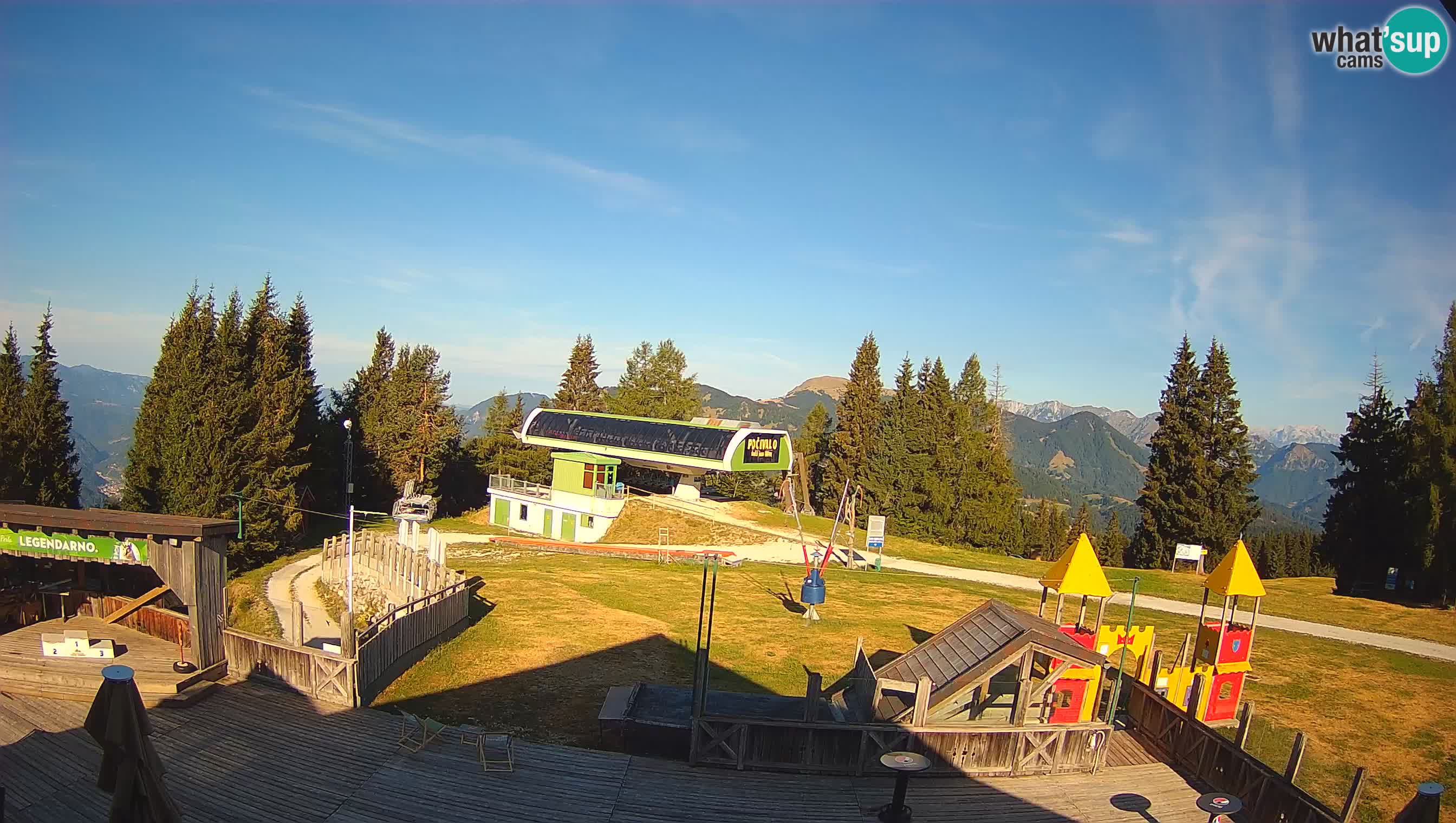 Spletna kamera Počivalo – Alpska Perla | Pogled v živo iz smučišča Cerkno
