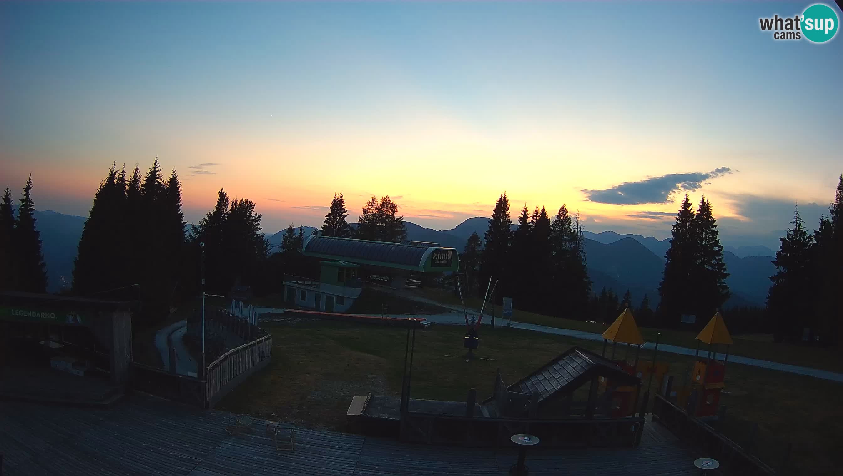 Spletna kamera Počivalo – Alpska Perla | Pogled v živo iz smučišča Cerkno