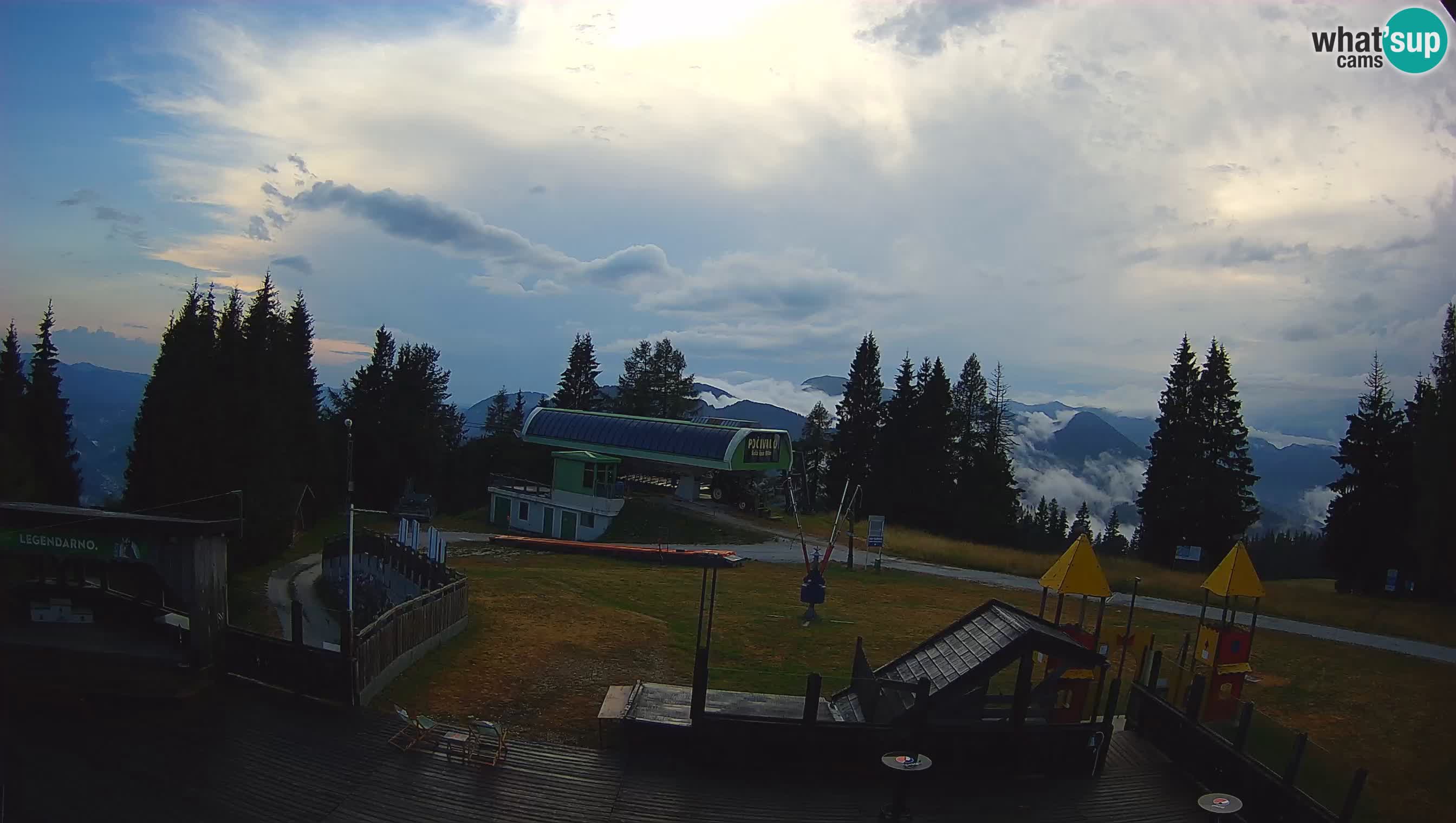 Web kamera Počivalo – Alpska Perla | Pogled uživo sa skijališta Cerkno