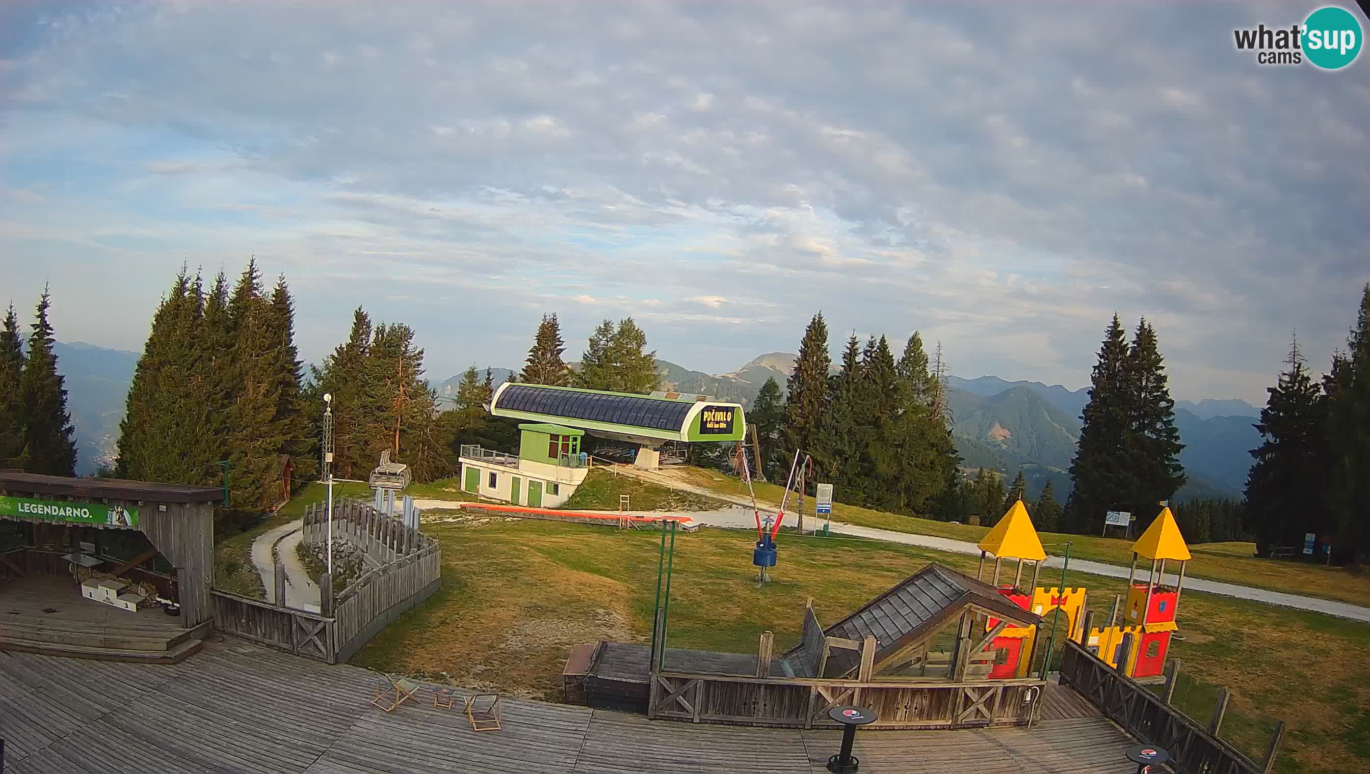 Webcam de la station de ski des Alpes slovènes à Cerkno Počivalo