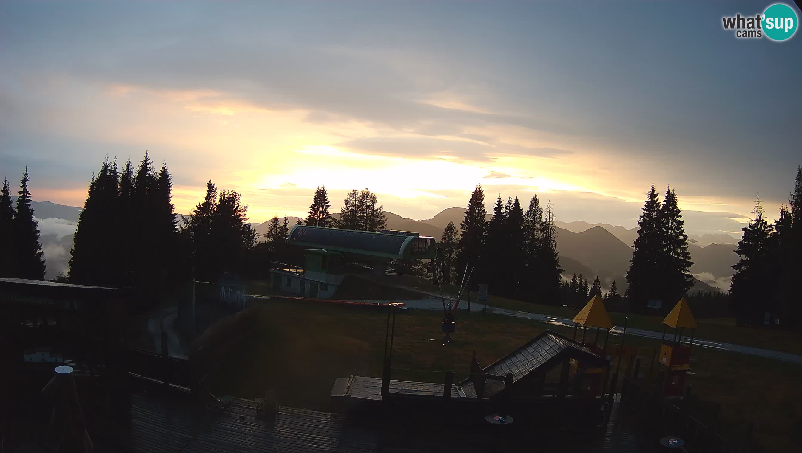 Web kamera Počivalo – Alpska Perla | Pogled uživo sa skijališta Cerkno