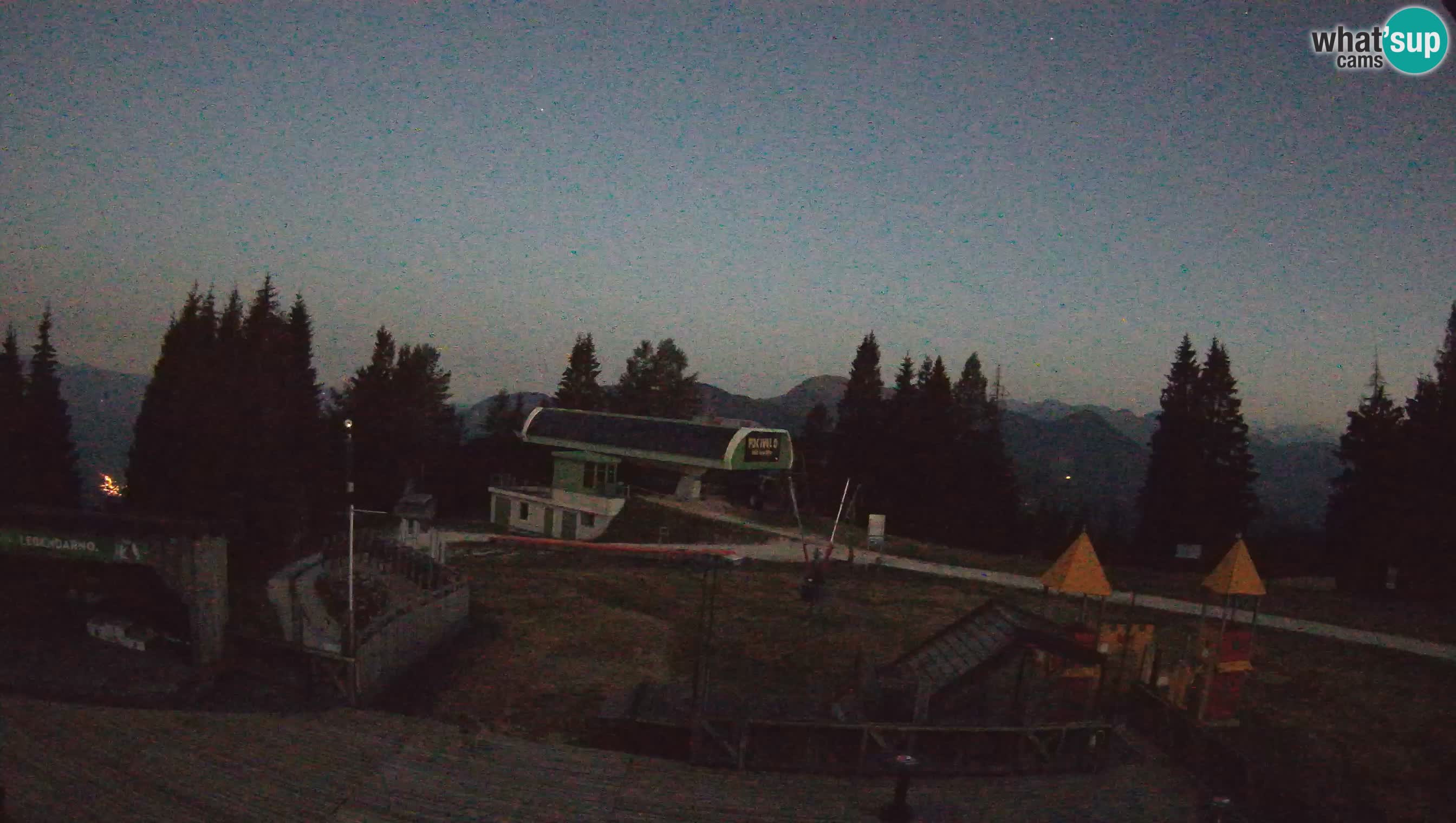 Webcam de la station de ski des Alpes slovènes à Cerkno Počivalo