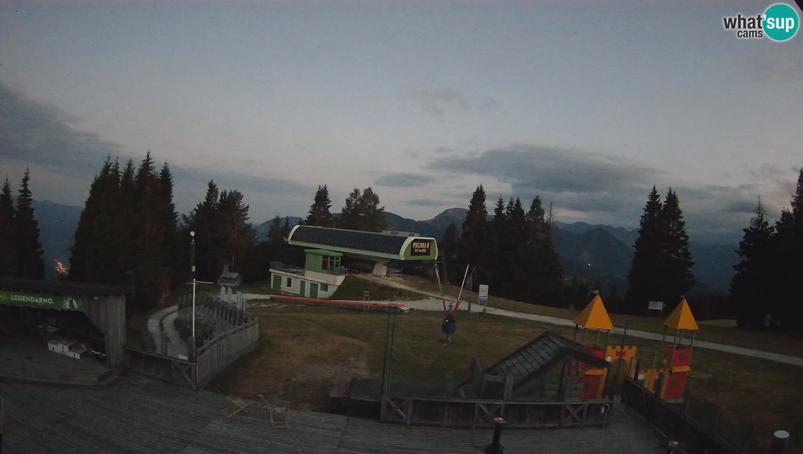 Cámara web Počivalo – Alpska Perla | Vista en vivo desde la estación de esquí Cerkno