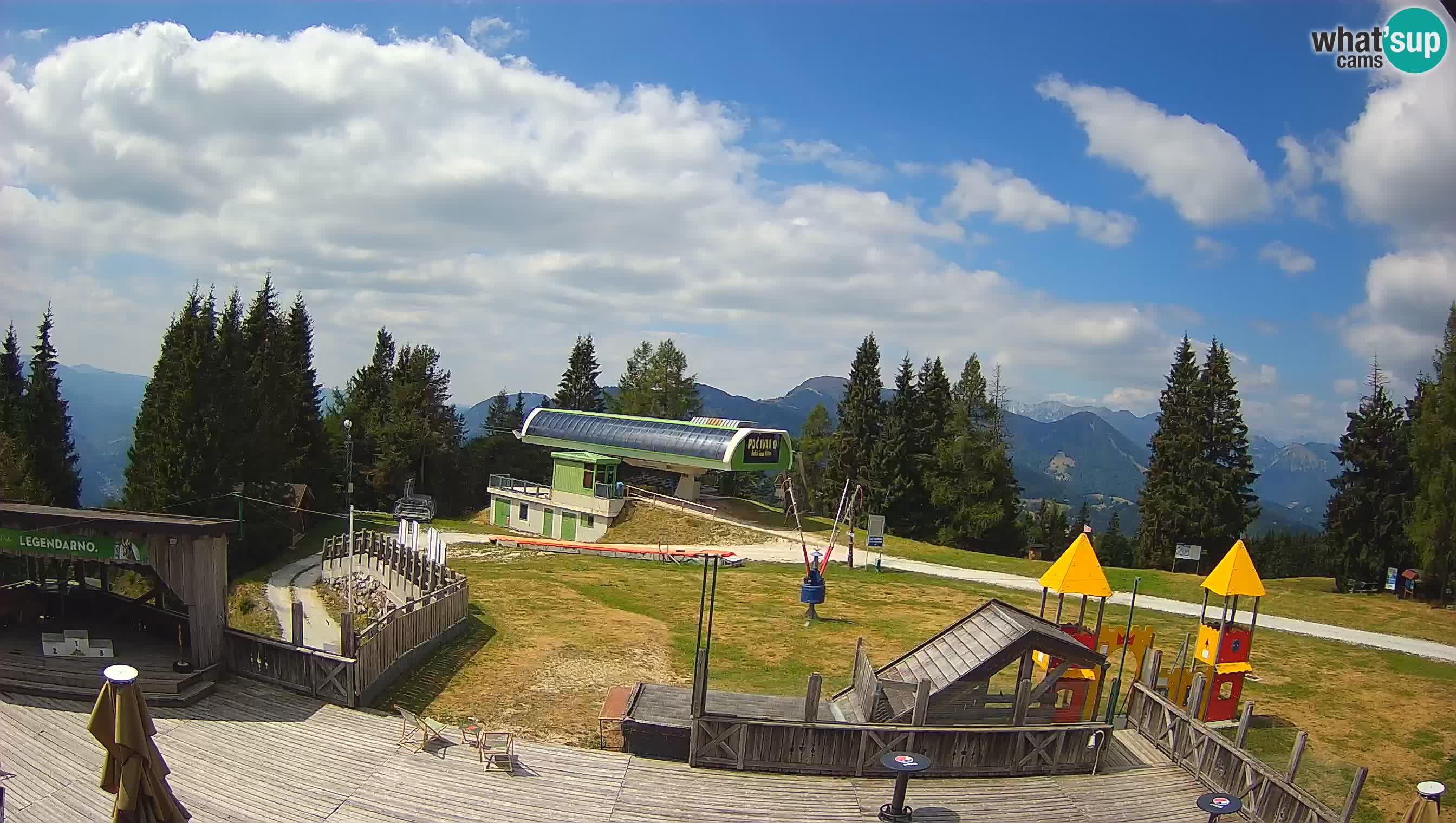 Spletna kamera Počivalo – Alpska Perla | Pogled v živo iz smučišča Cerkno