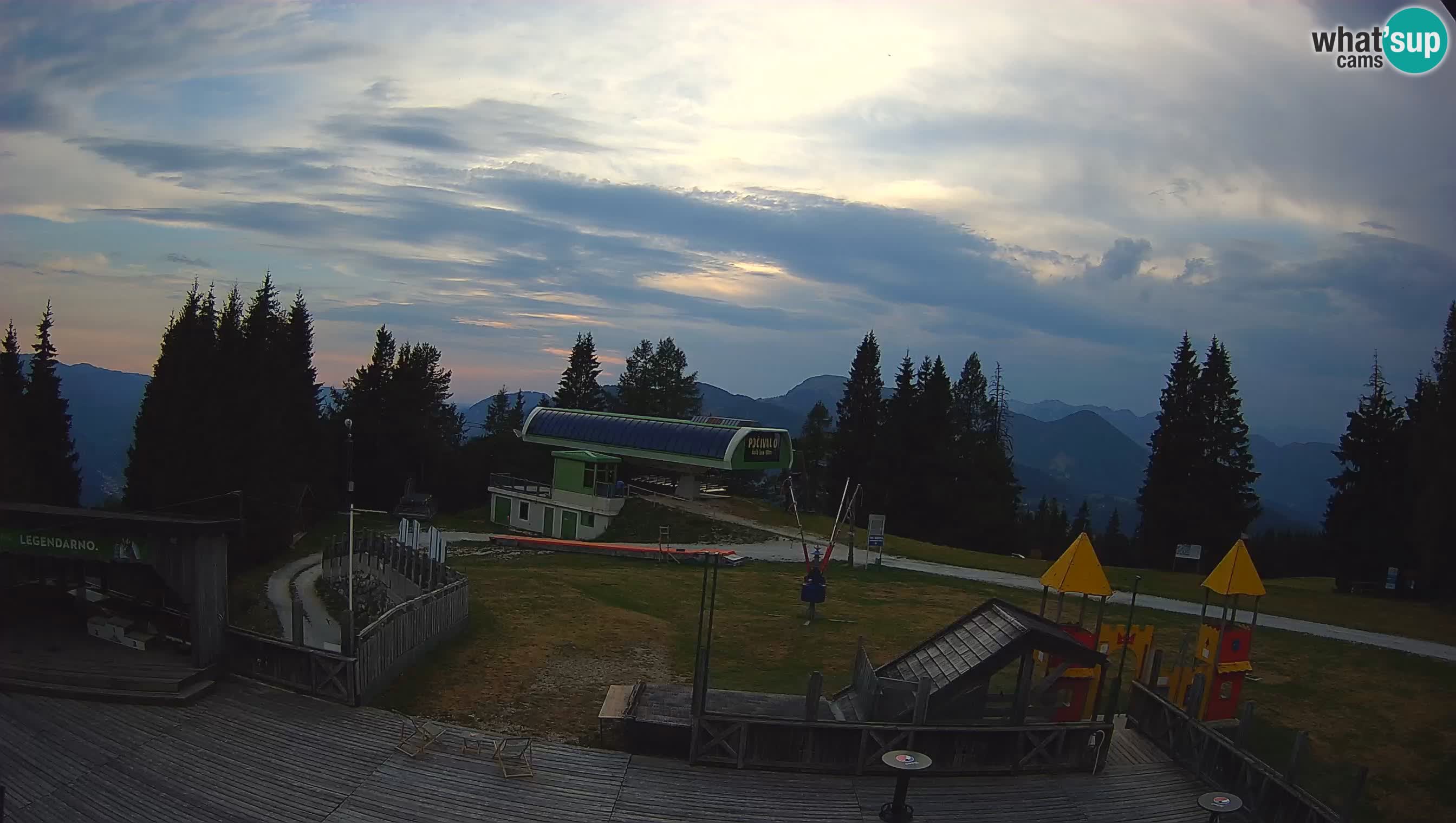 Web kamera Počivalo – Alpska Perla | Pogled uživo sa skijališta Cerkno