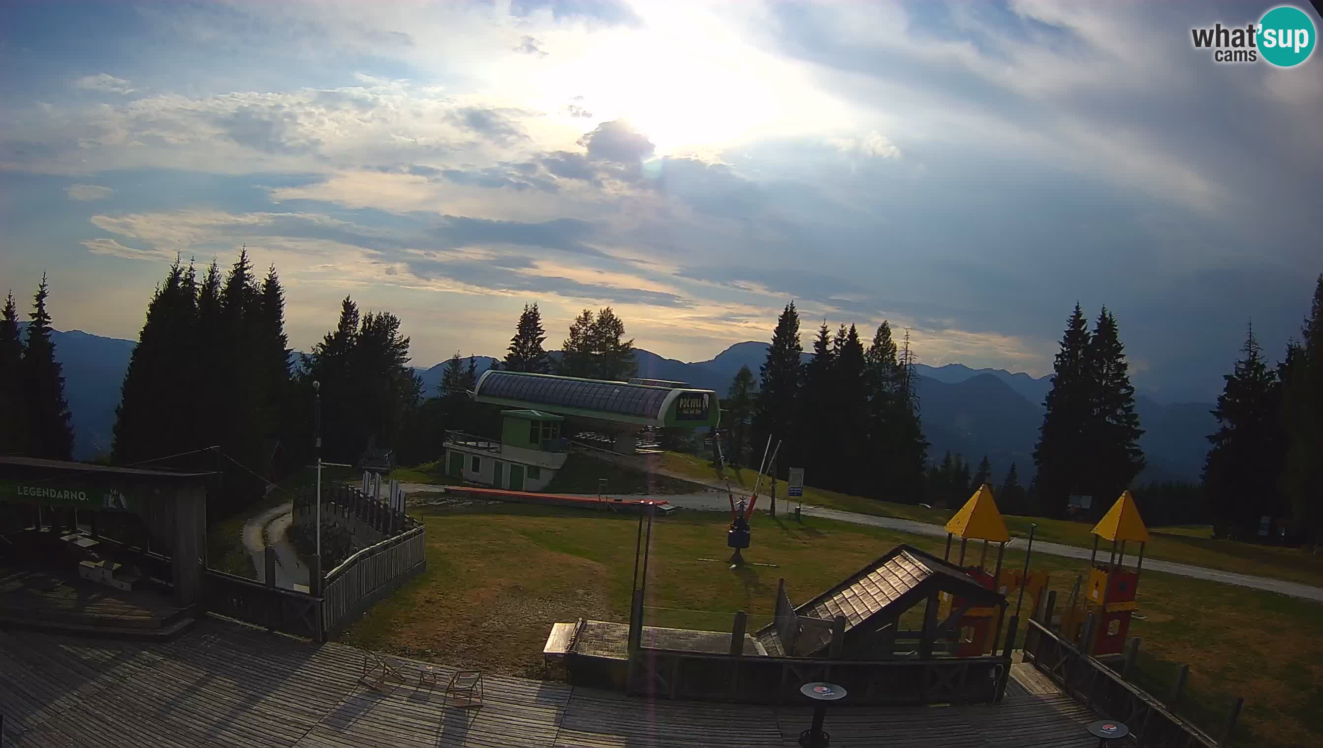 Web kamera Počivalo – Alpska Perla | Pogled uživo sa skijališta Cerkno