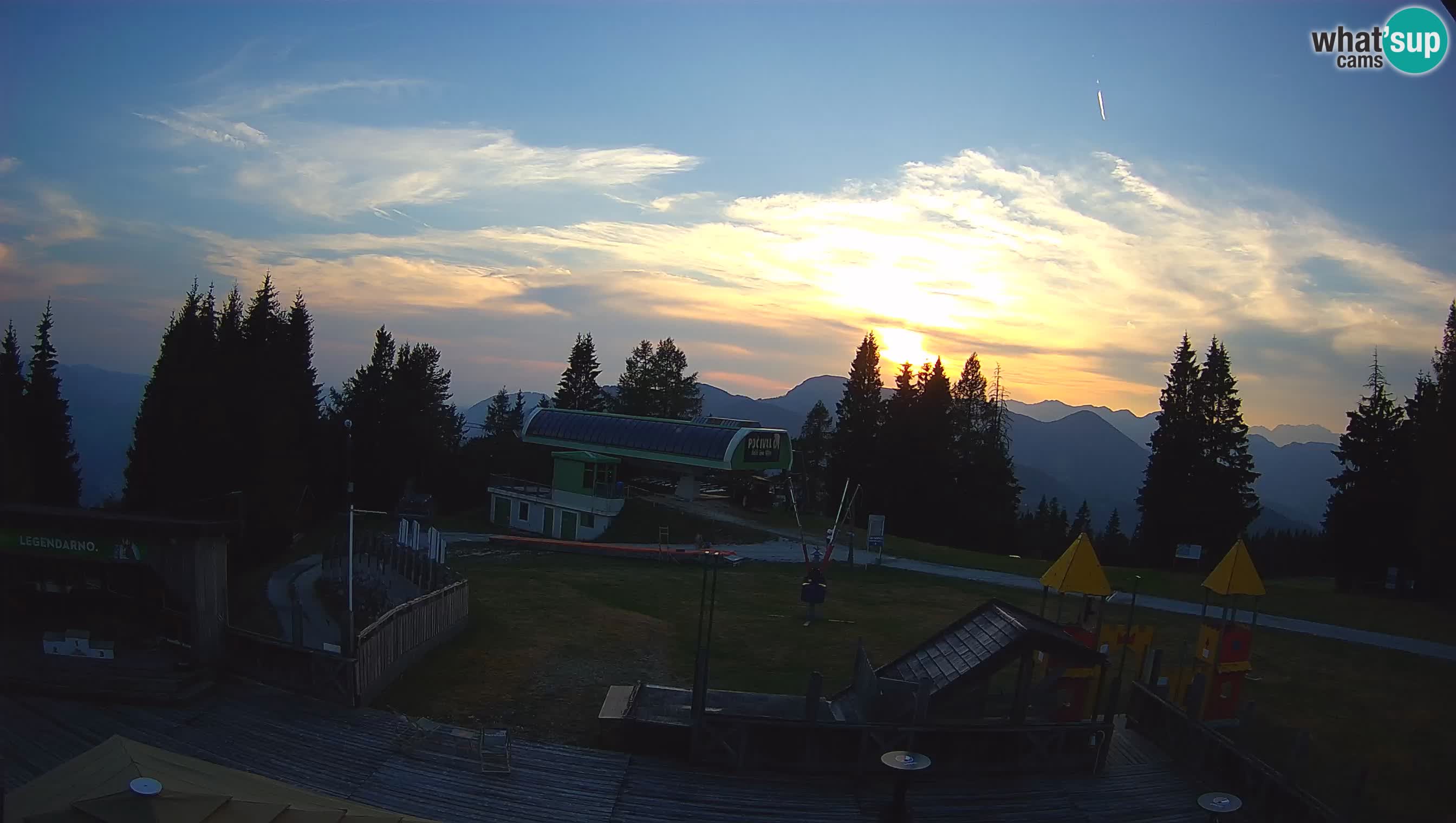 Spletna kamera Počivalo – Alpska Perla | Pogled v živo iz smučišča Cerkno