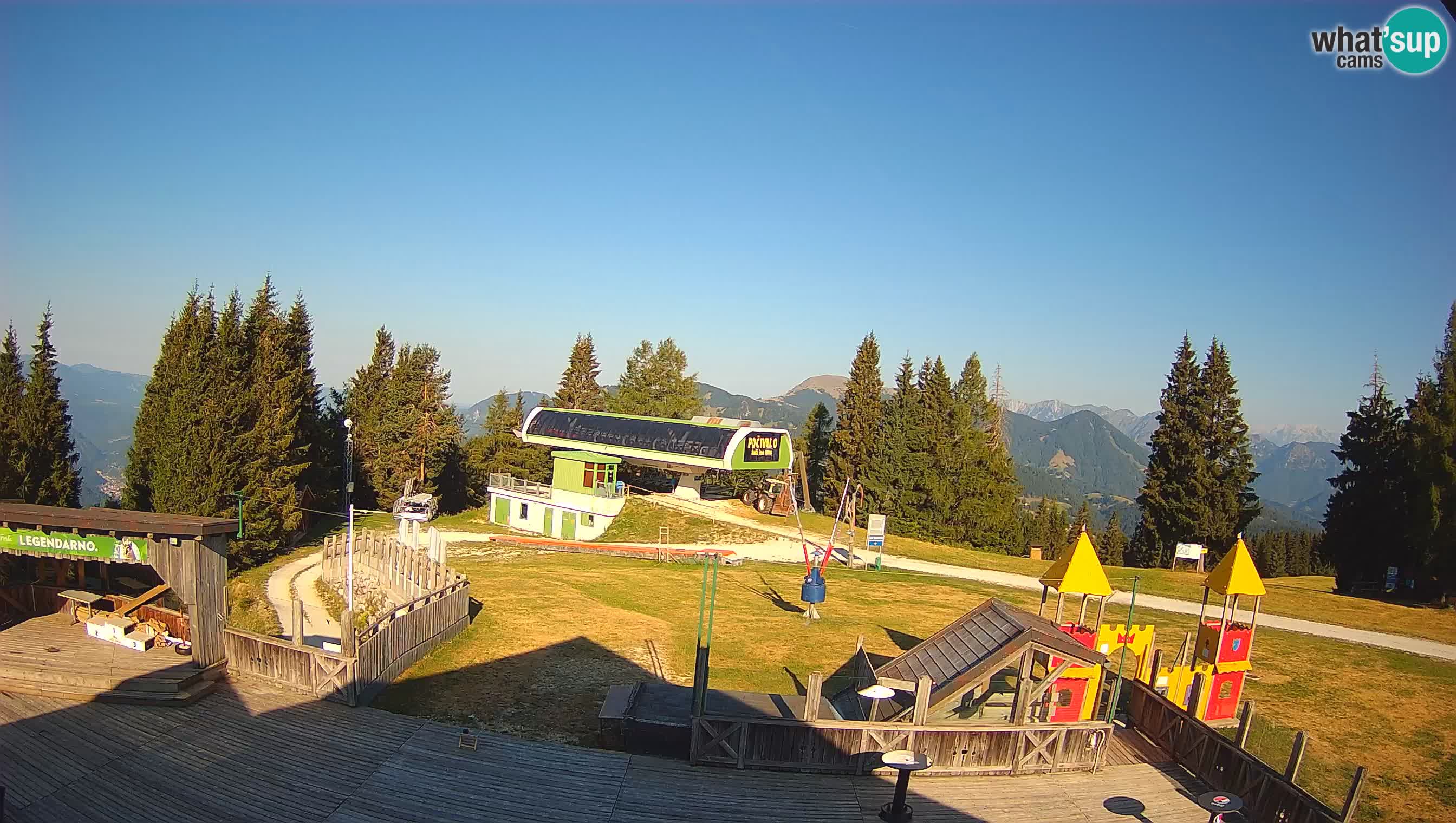 Webcam de la station de ski des Alpes slovènes à Cerkno Počivalo