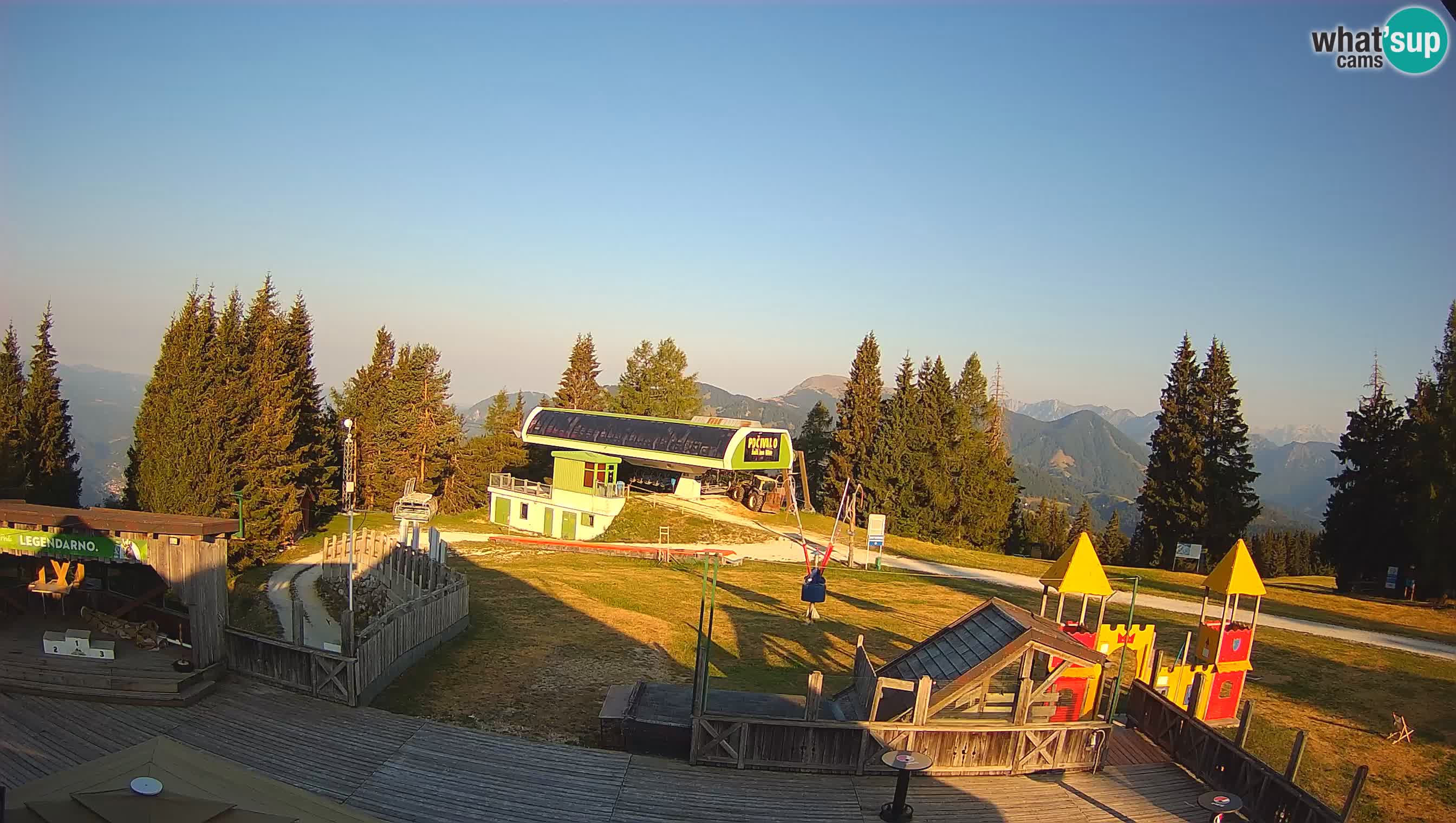 Webcam de la station de ski des Alpes slovènes à Cerkno Počivalo