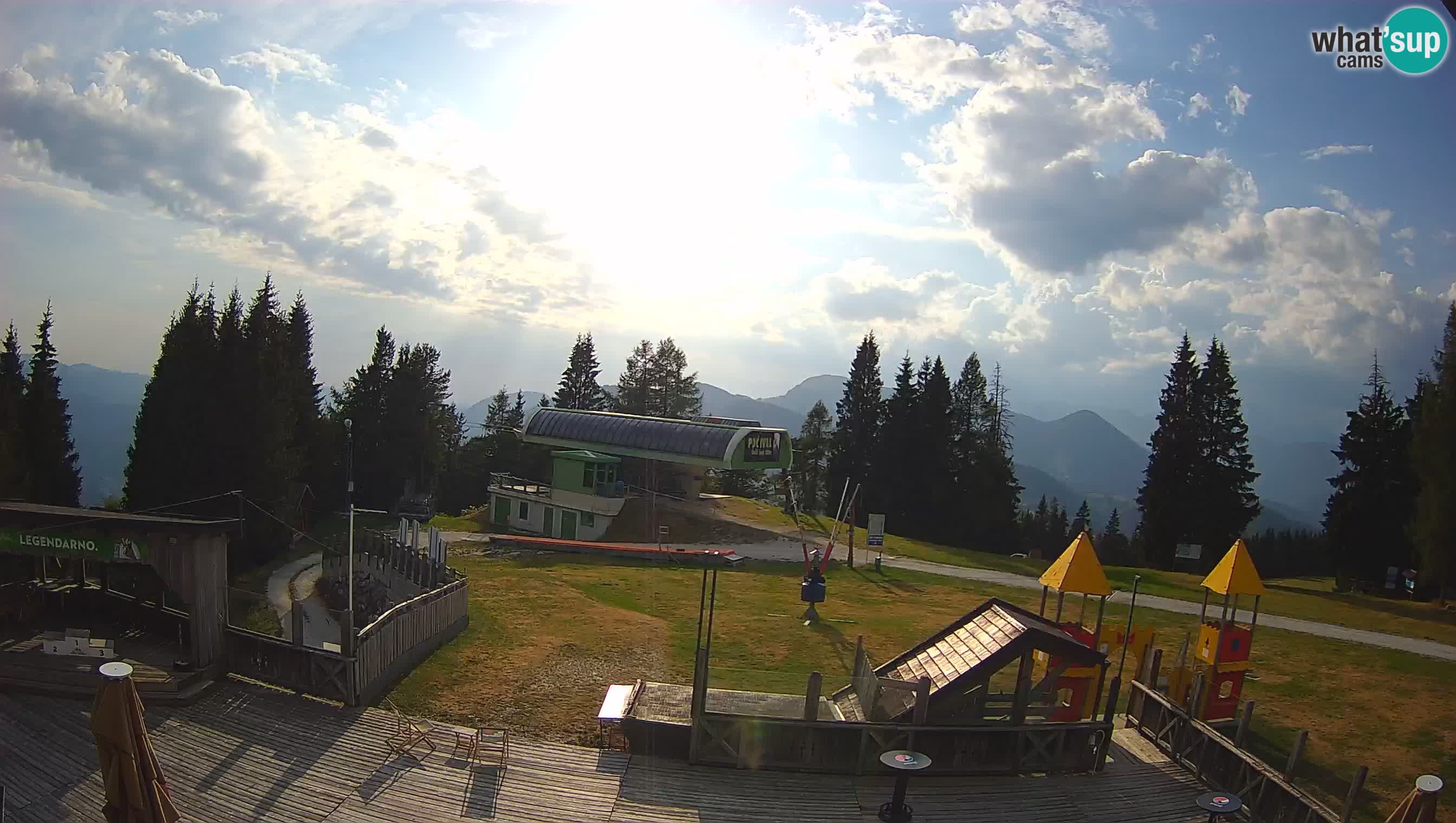 Webcam de la station de ski des Alpes slovènes à Cerkno Počivalo