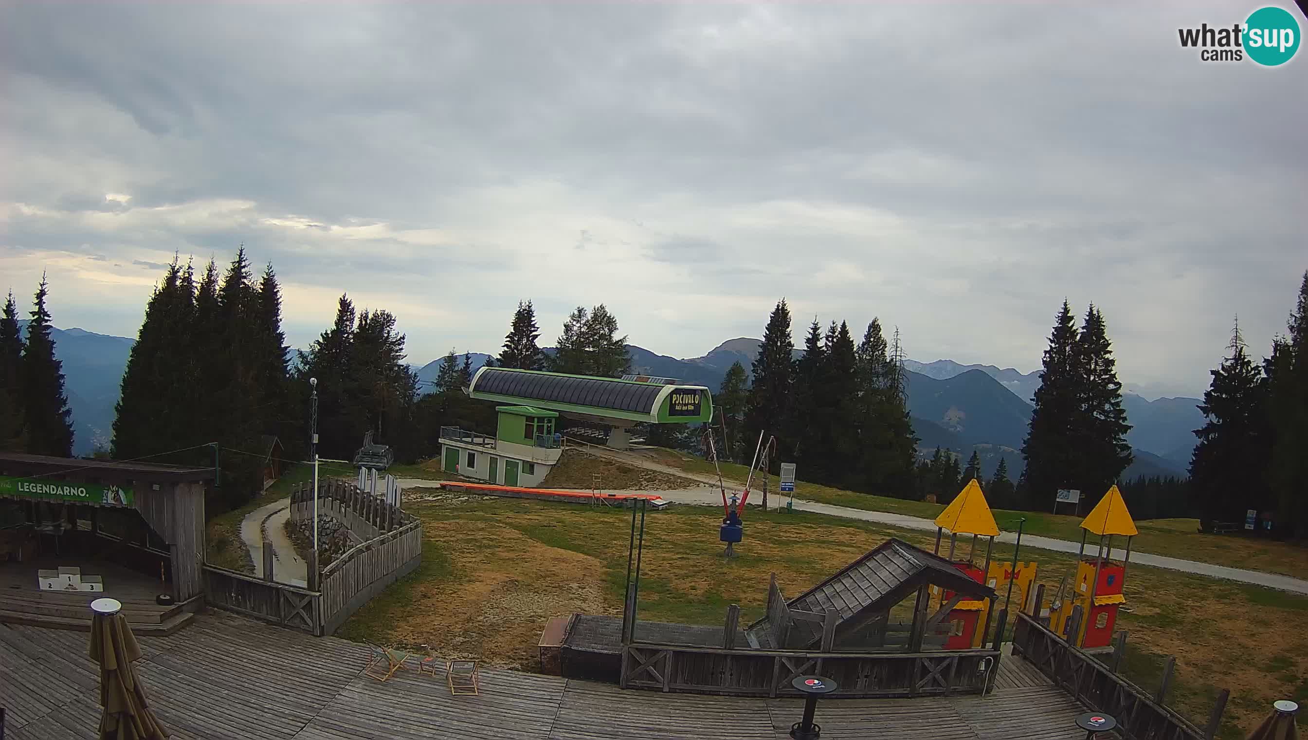 Webcam de la station de ski des Alpes slovènes à Cerkno Počivalo