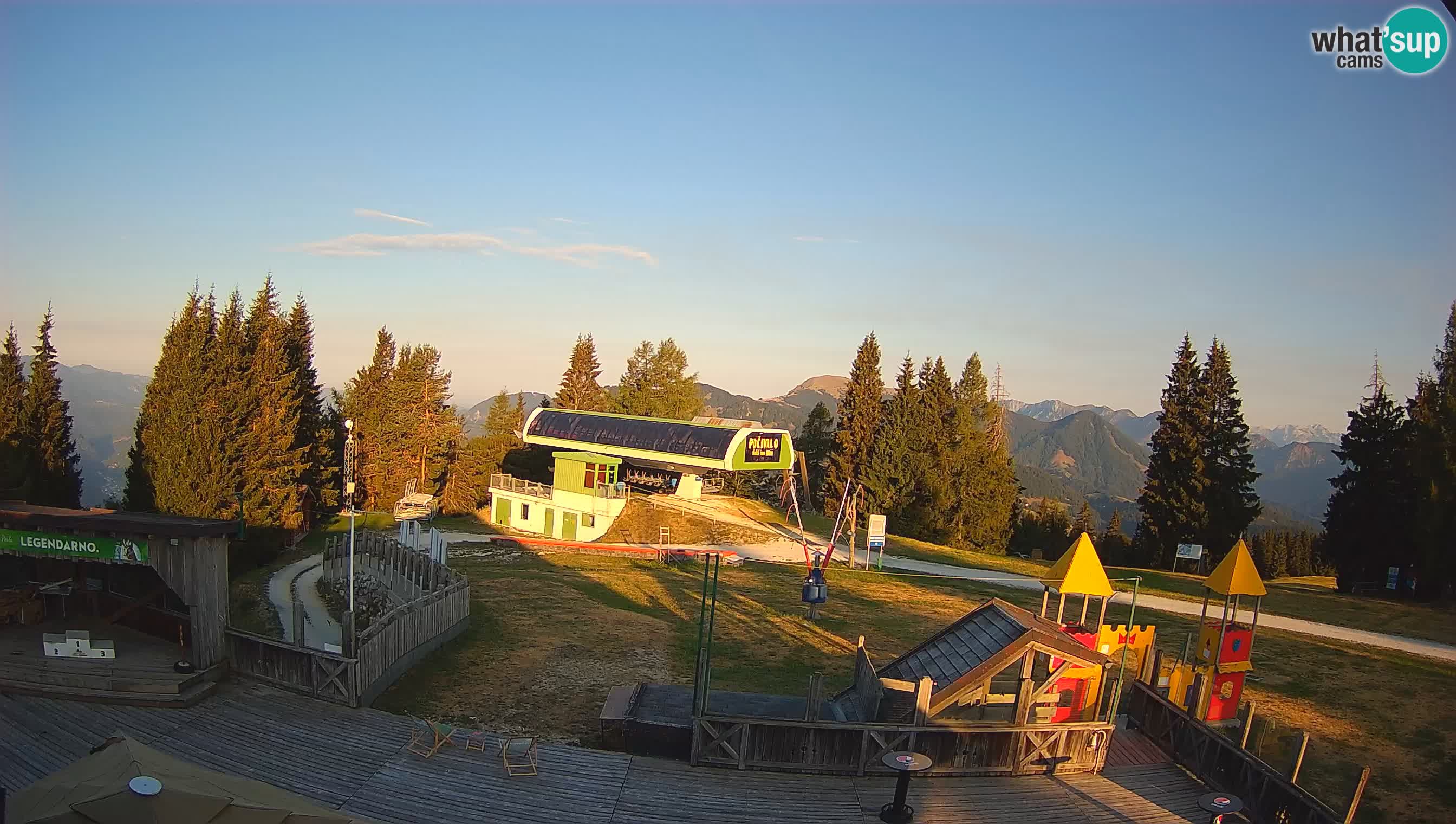 Webcam de la station de ski des Alpes slovènes à Cerkno Počivalo