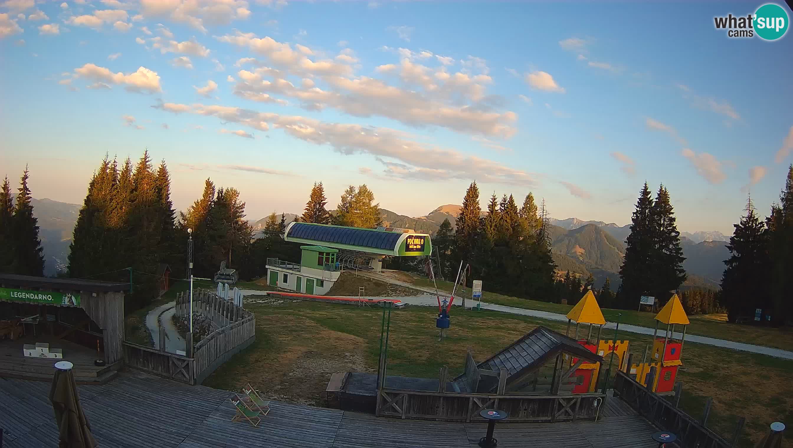 Webcam de la station de ski des Alpes slovènes à Cerkno Počivalo