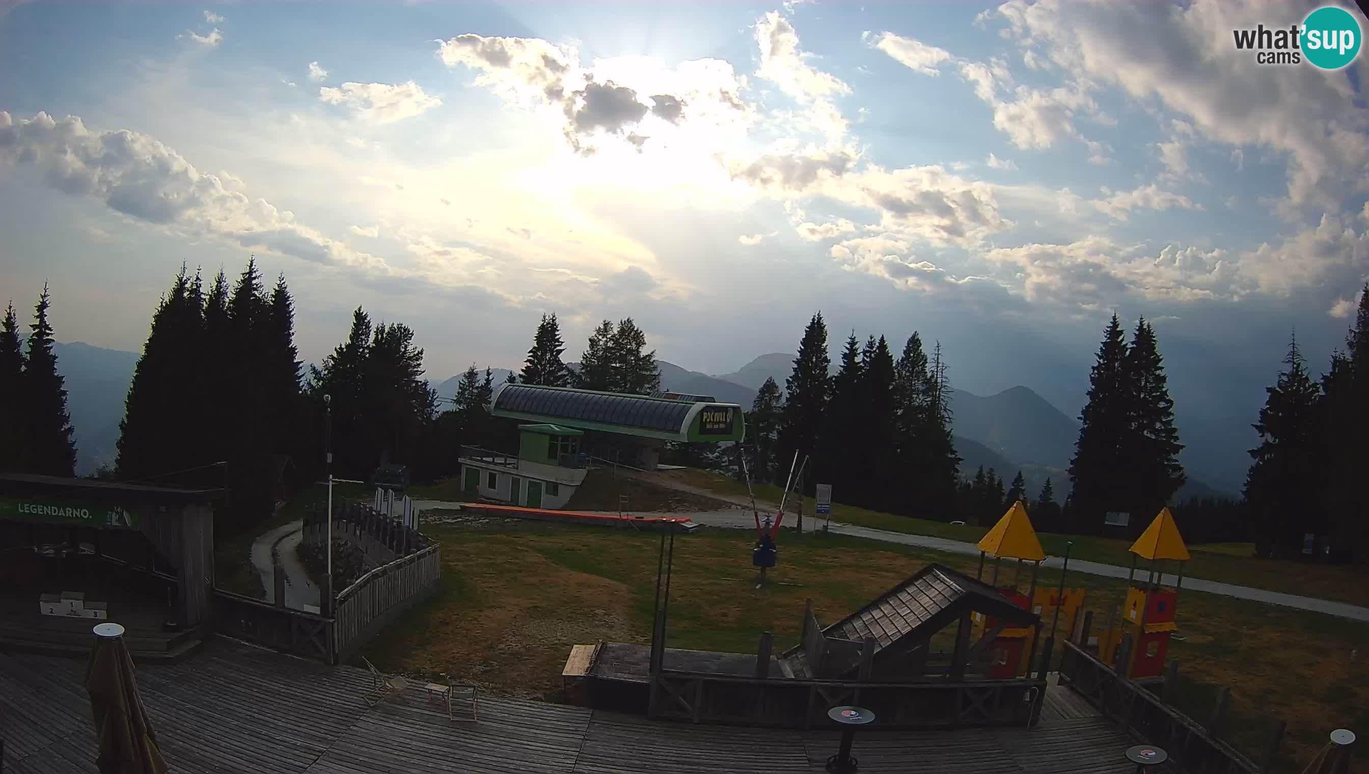 Webcam Počivalo – Alpska Perla | Vista live dalla stazione sciistica di Cerkno