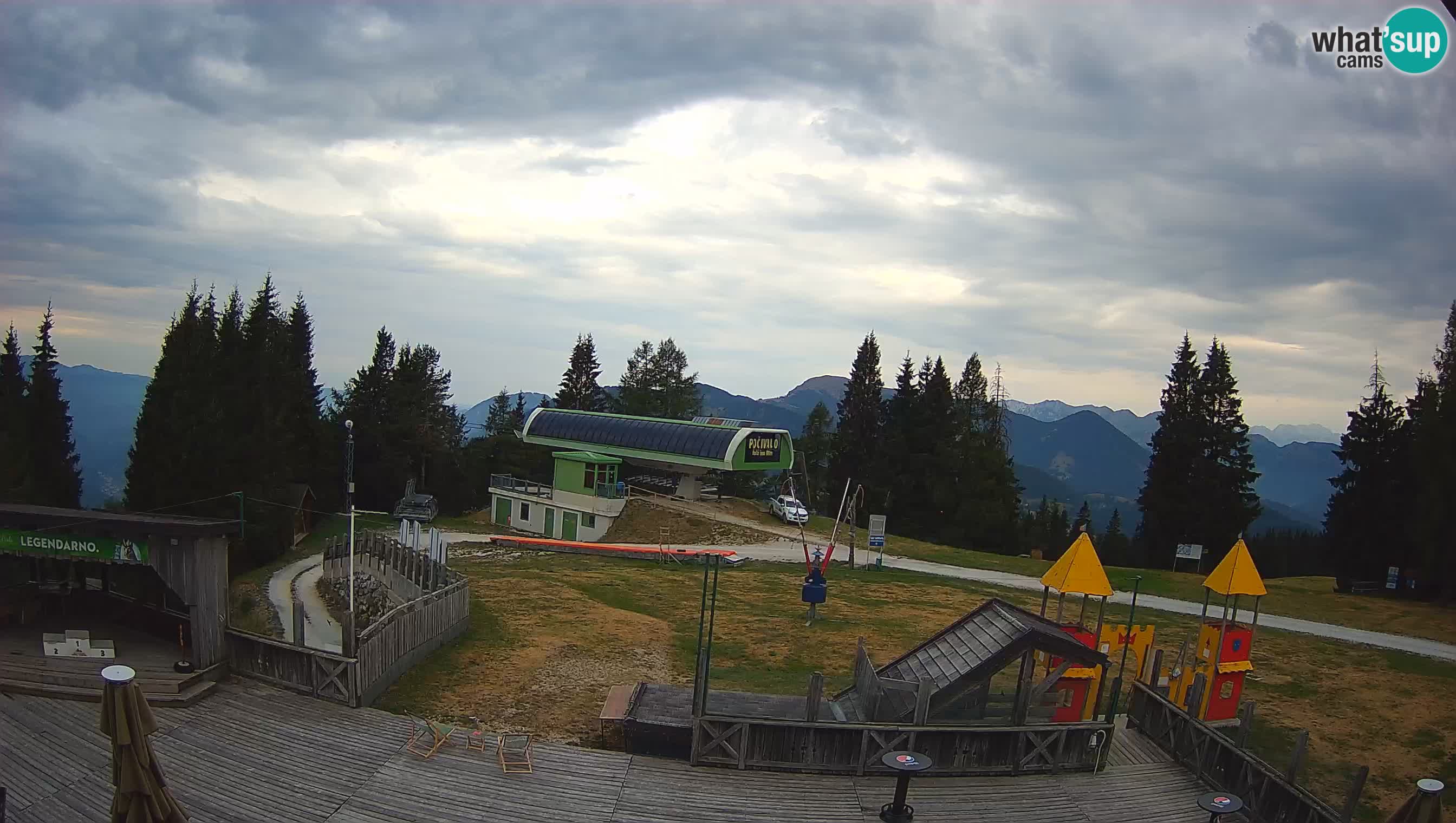 Webcam Počivalo – Alpska Perla | Vista live dalla stazione sciistica di Cerkno