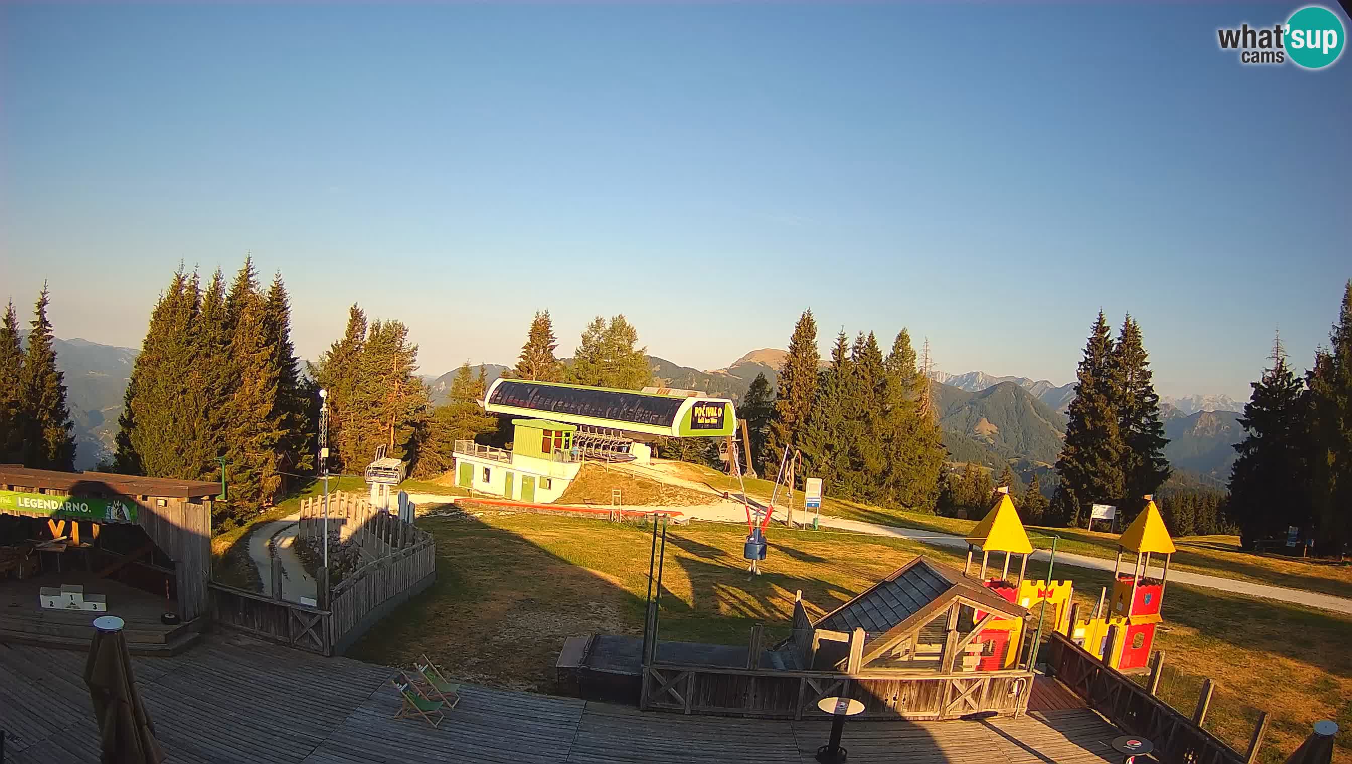 Webcam de la station de ski des Alpes slovènes à Cerkno Počivalo