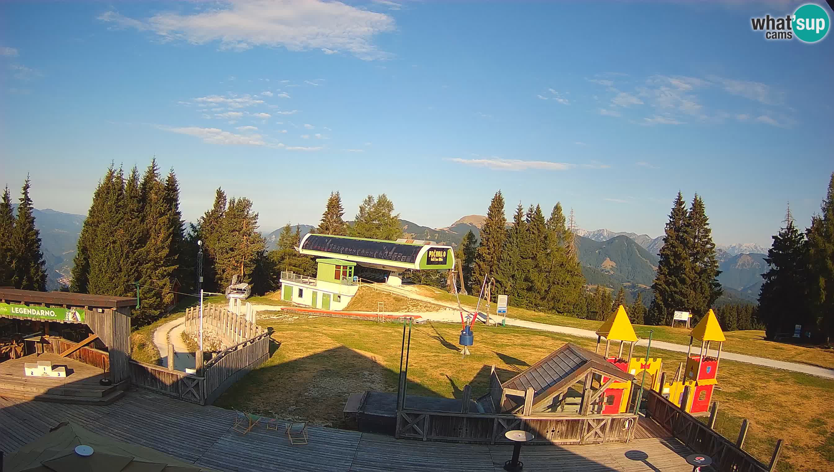 Spletna kamera Počivalo – Alpska Perla | Pogled v živo iz smučišča Cerkno