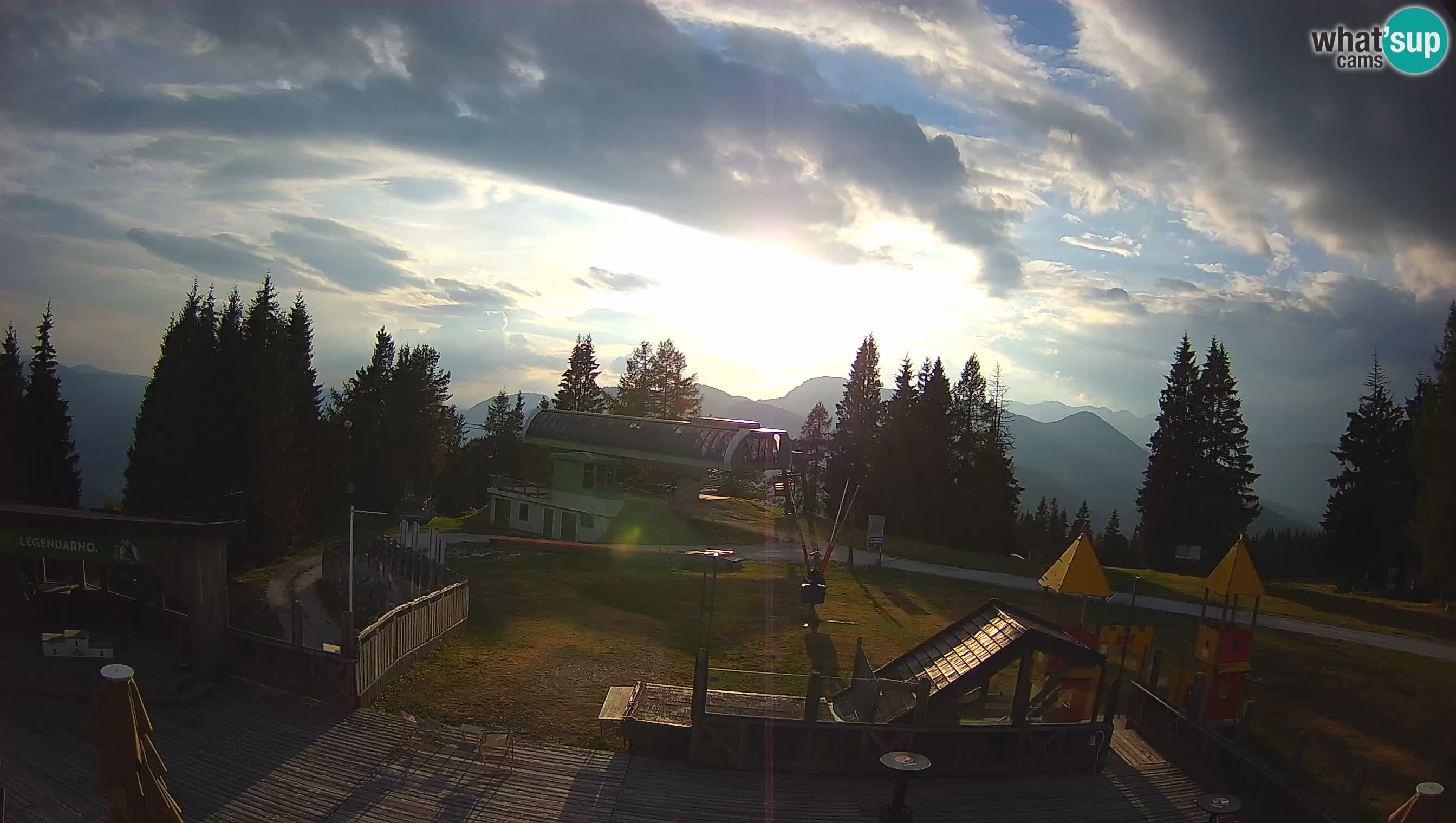 Cámara web Počivalo – Alpska Perla | Vista en vivo desde la estación de esquí Cerkno