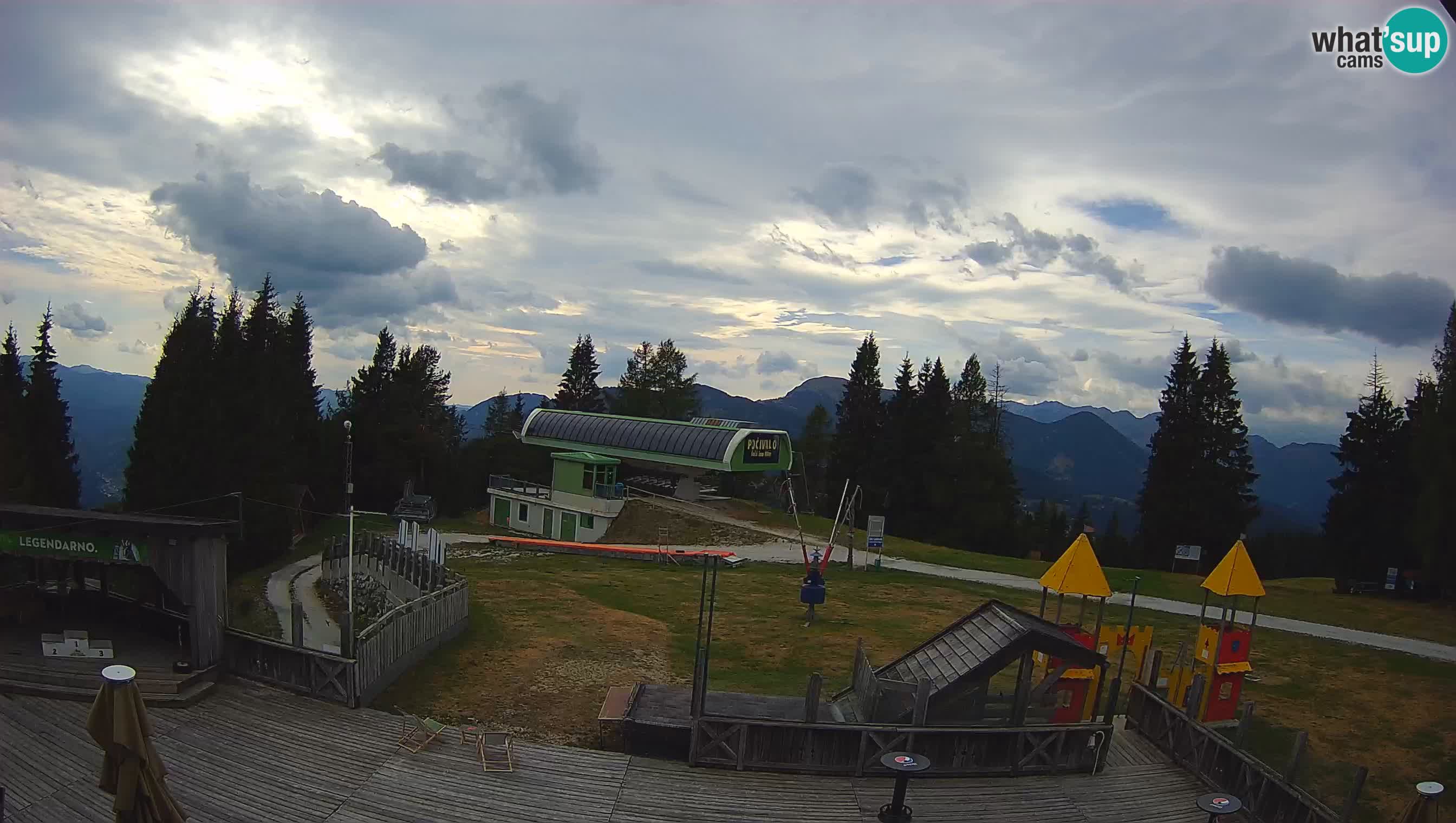 Webcam de la station de ski des Alpes slovènes à Cerkno Počivalo