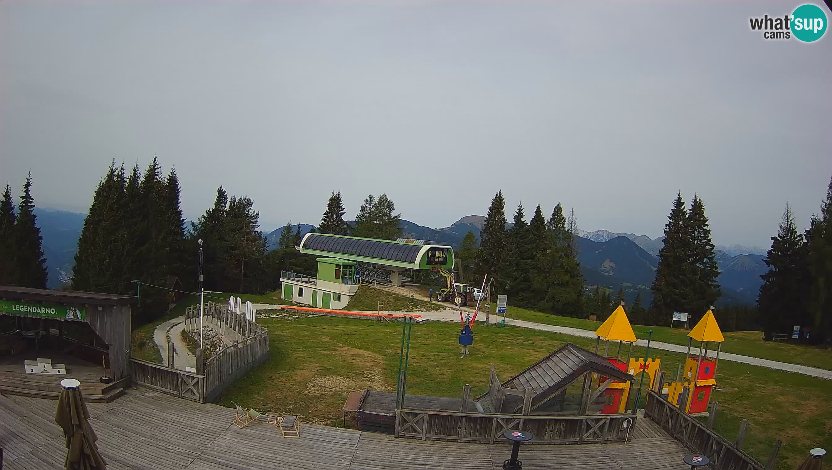 Spletna kamera Počivalo – Alpska Perla | Pogled v živo iz smučišča Cerkno