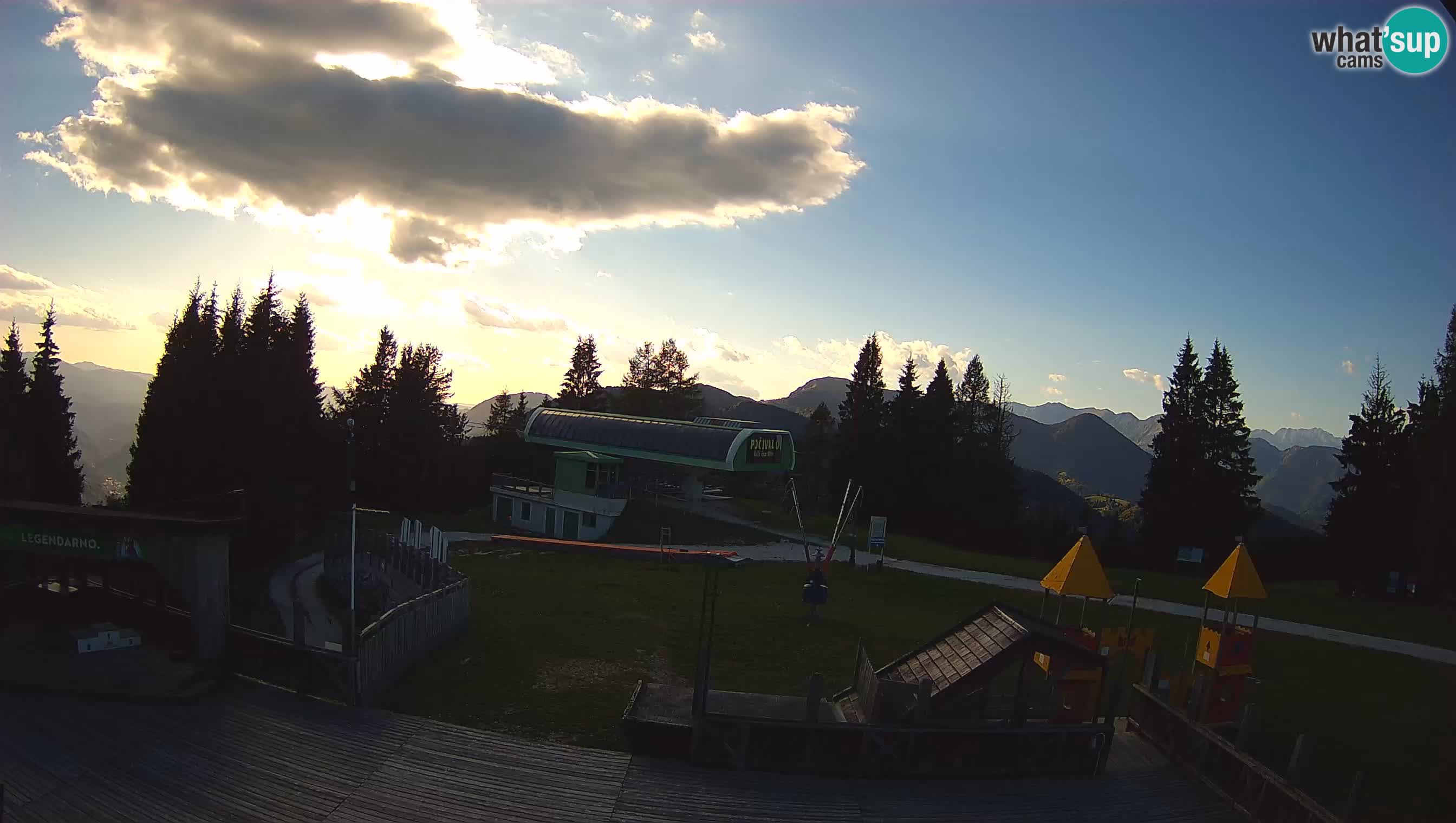 Cámara web Počivalo – Alpska Perla | Vista en vivo desde la estación de esquí Cerkno