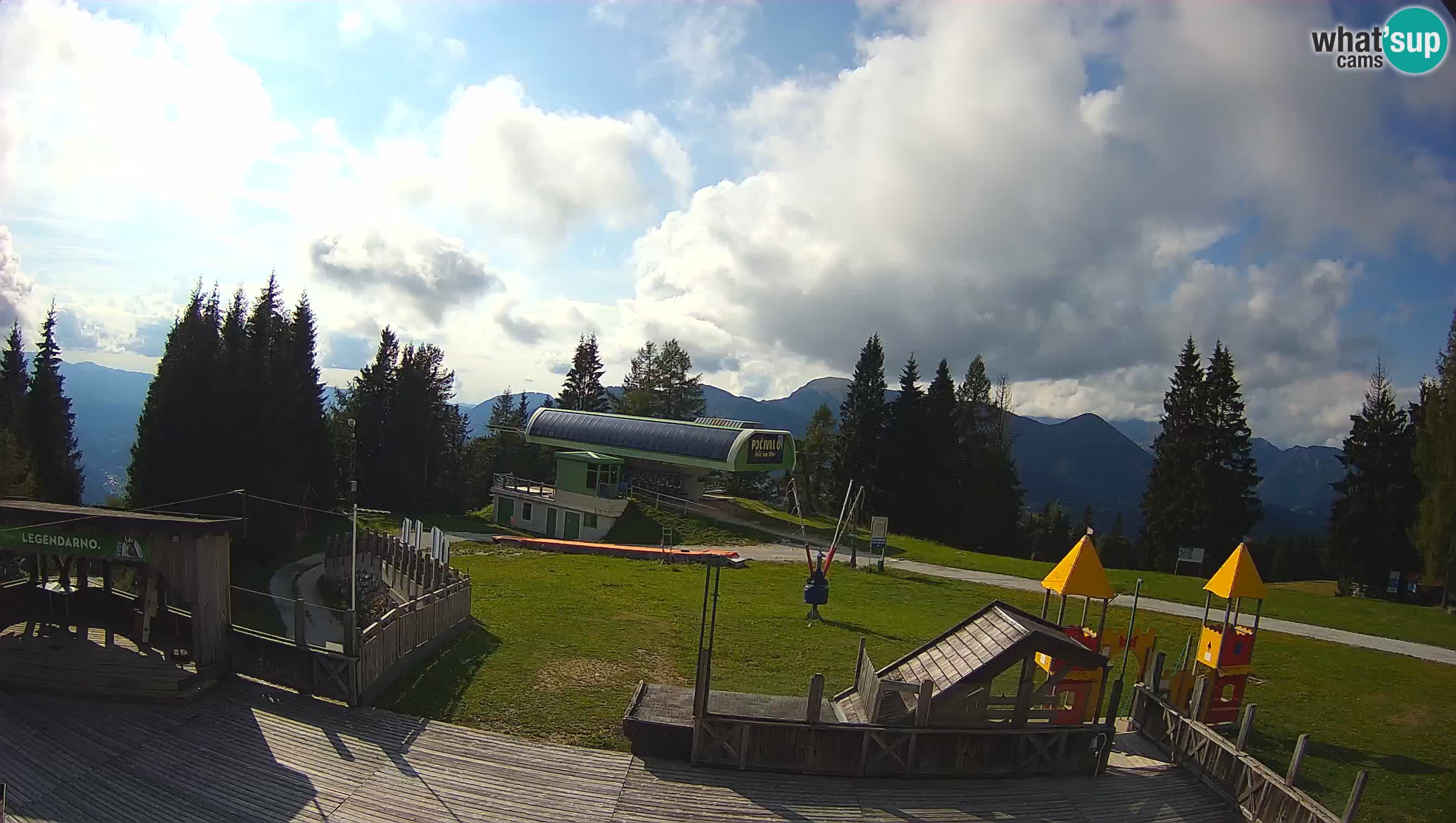 Webcam de la station de ski des Alpes slovènes à Cerkno Počivalo