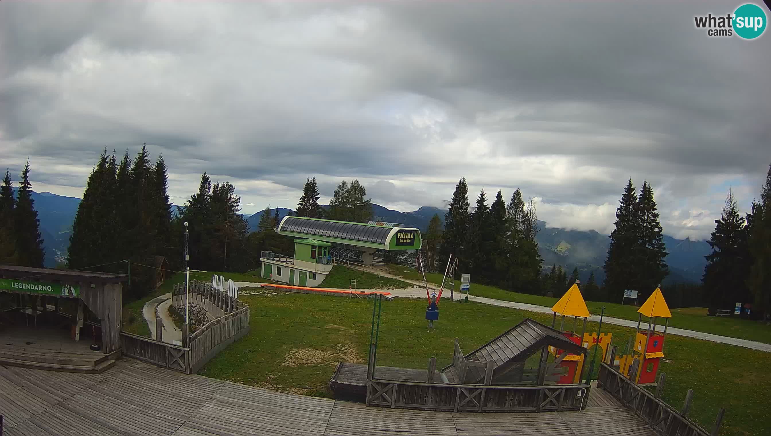 Spletna kamera Počivalo – Alpska Perla | Pogled v živo iz smučišča Cerkno