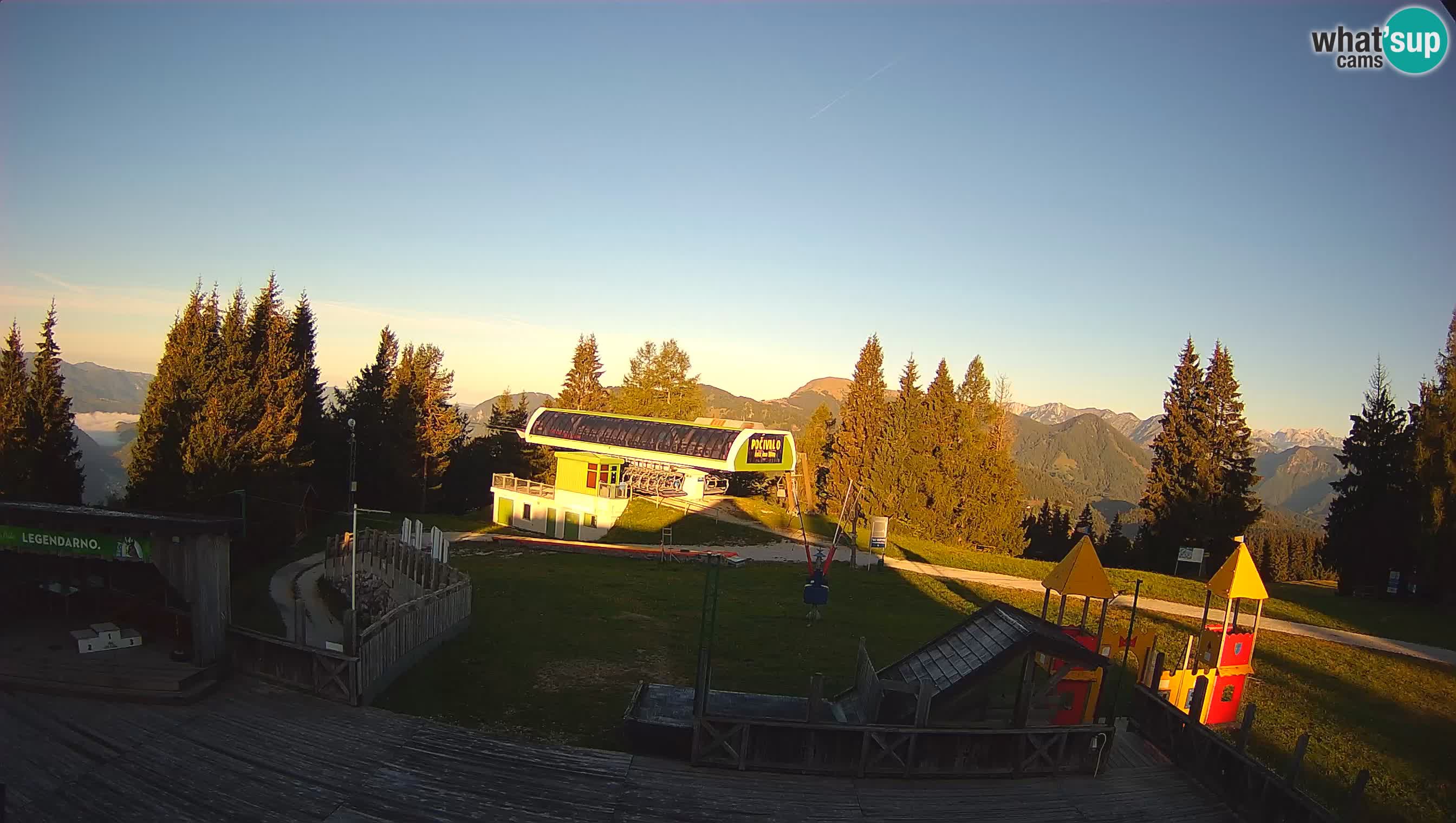 Webcam de la station de ski des Alpes slovènes à Cerkno Počivalo