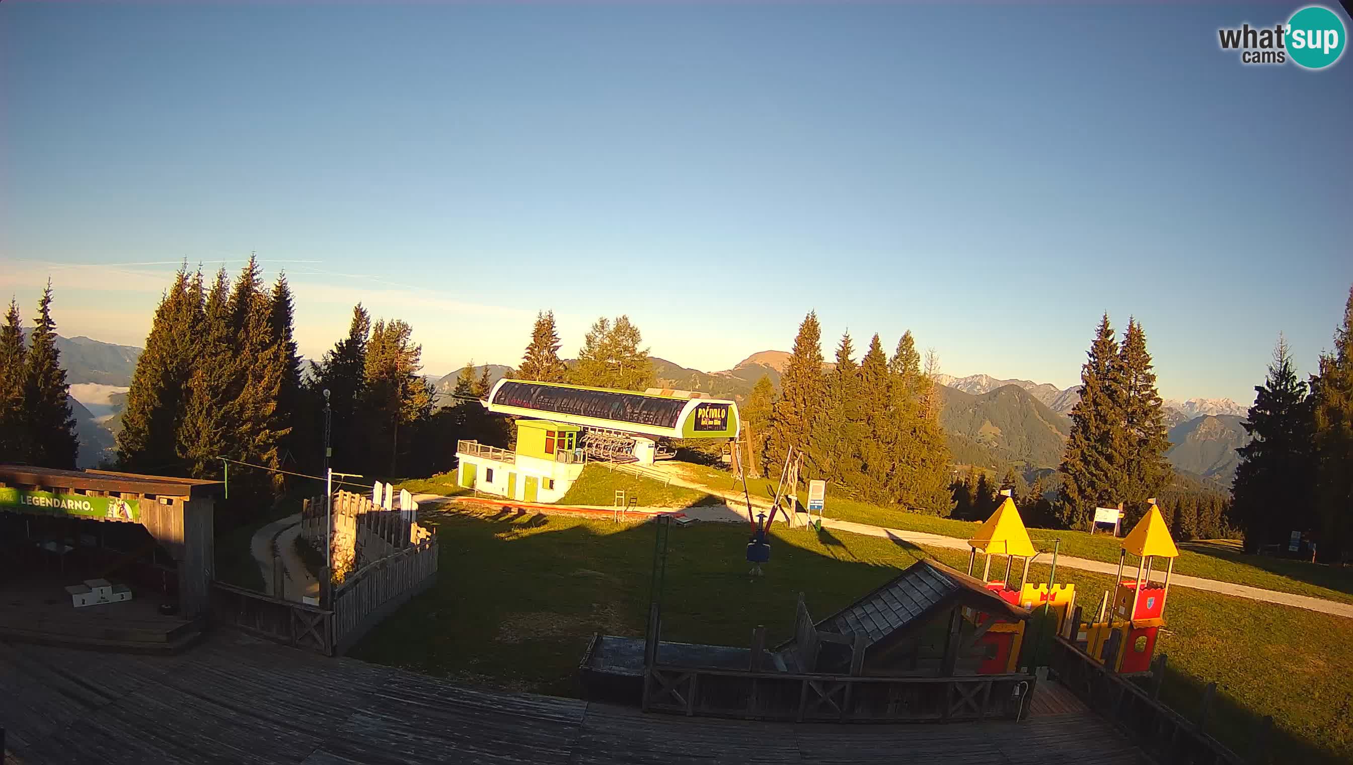 Webcam de la station de ski des Alpes slovènes à Cerkno Počivalo