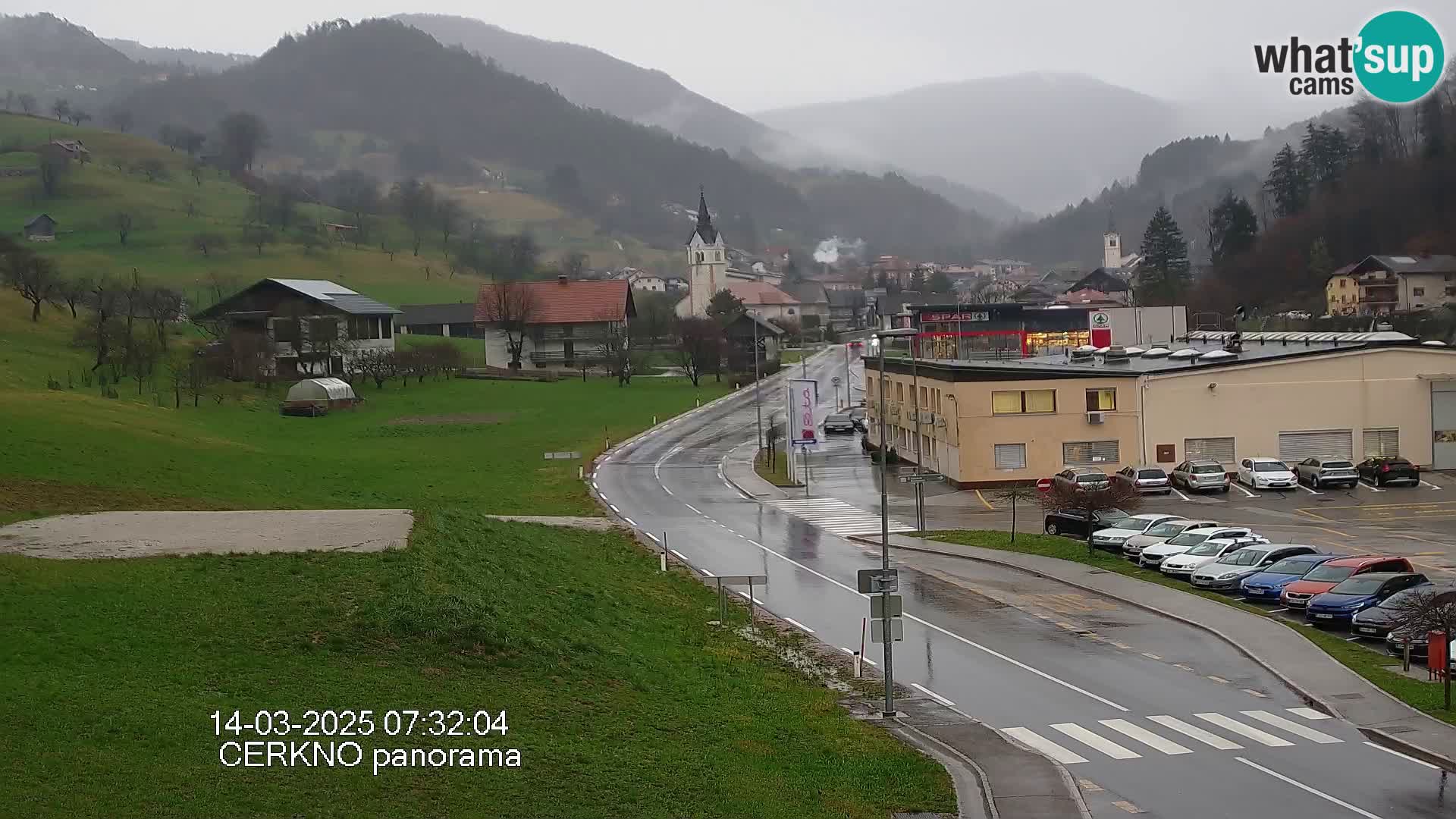 Webcam en direct – Entrée de la ville de Cerkno