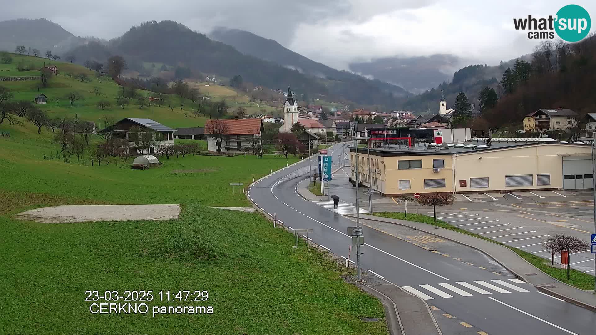 Webcam en direct – Entrée de la ville de Cerkno