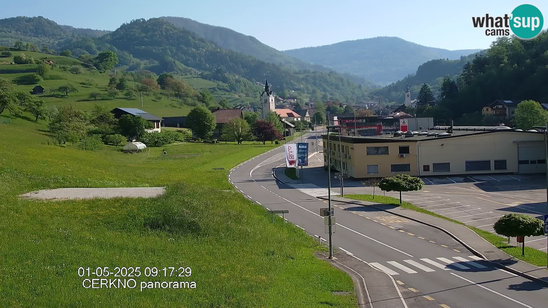 Webcam en direct – Entrée de la ville de Cerkno