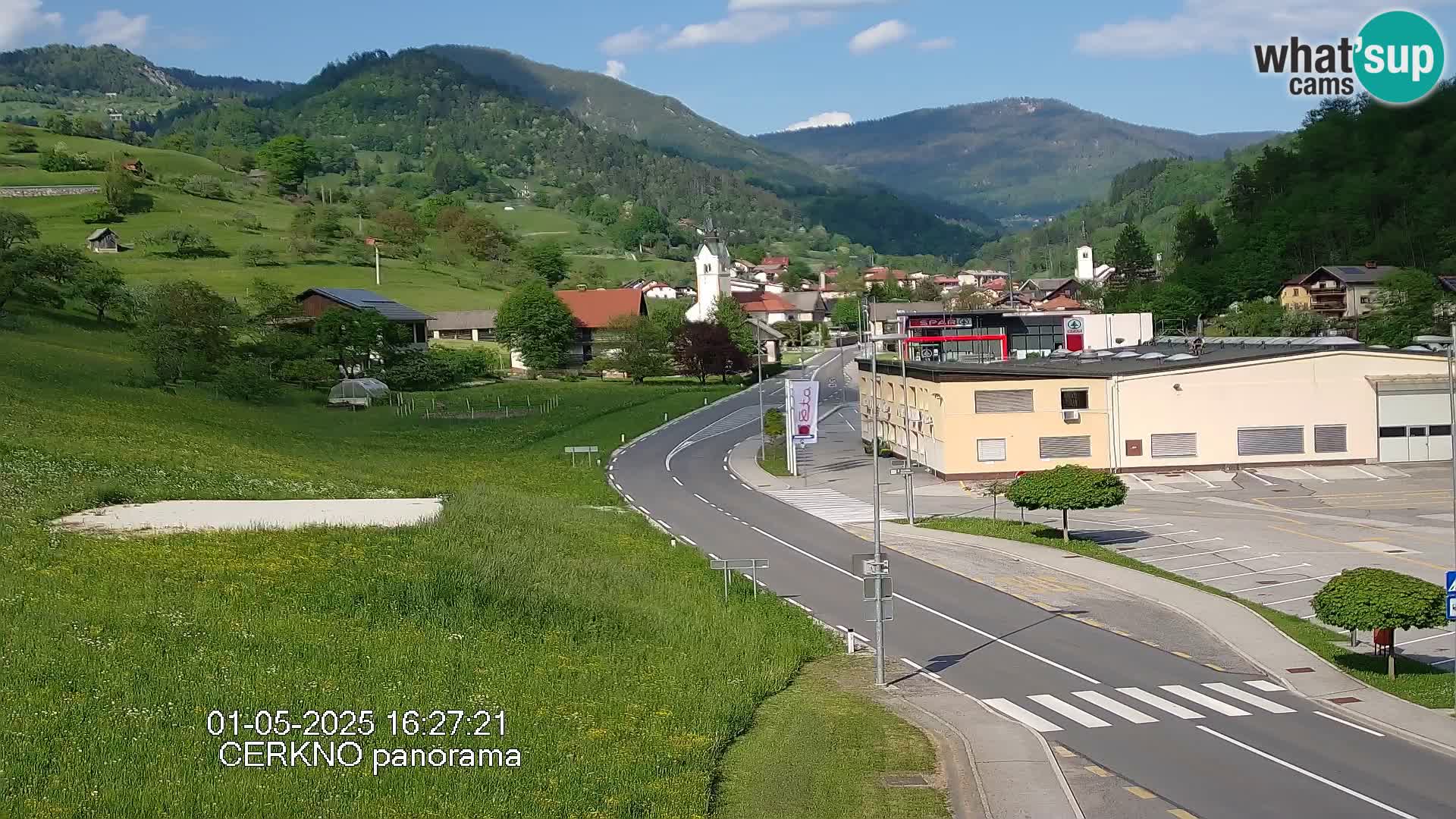 Webcam en direct – Entrée de la ville de Cerkno