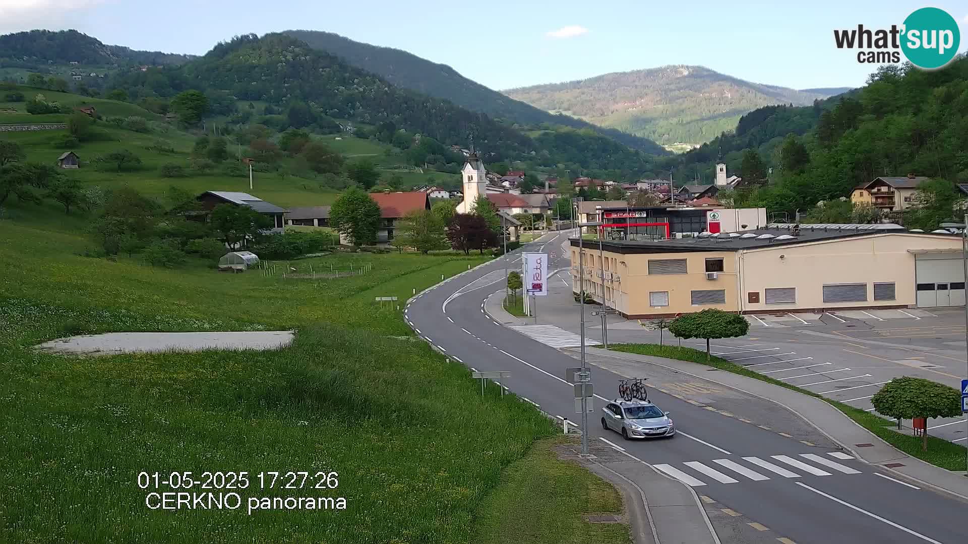Cerkno entrada a la ciudad Webcam en vivo
