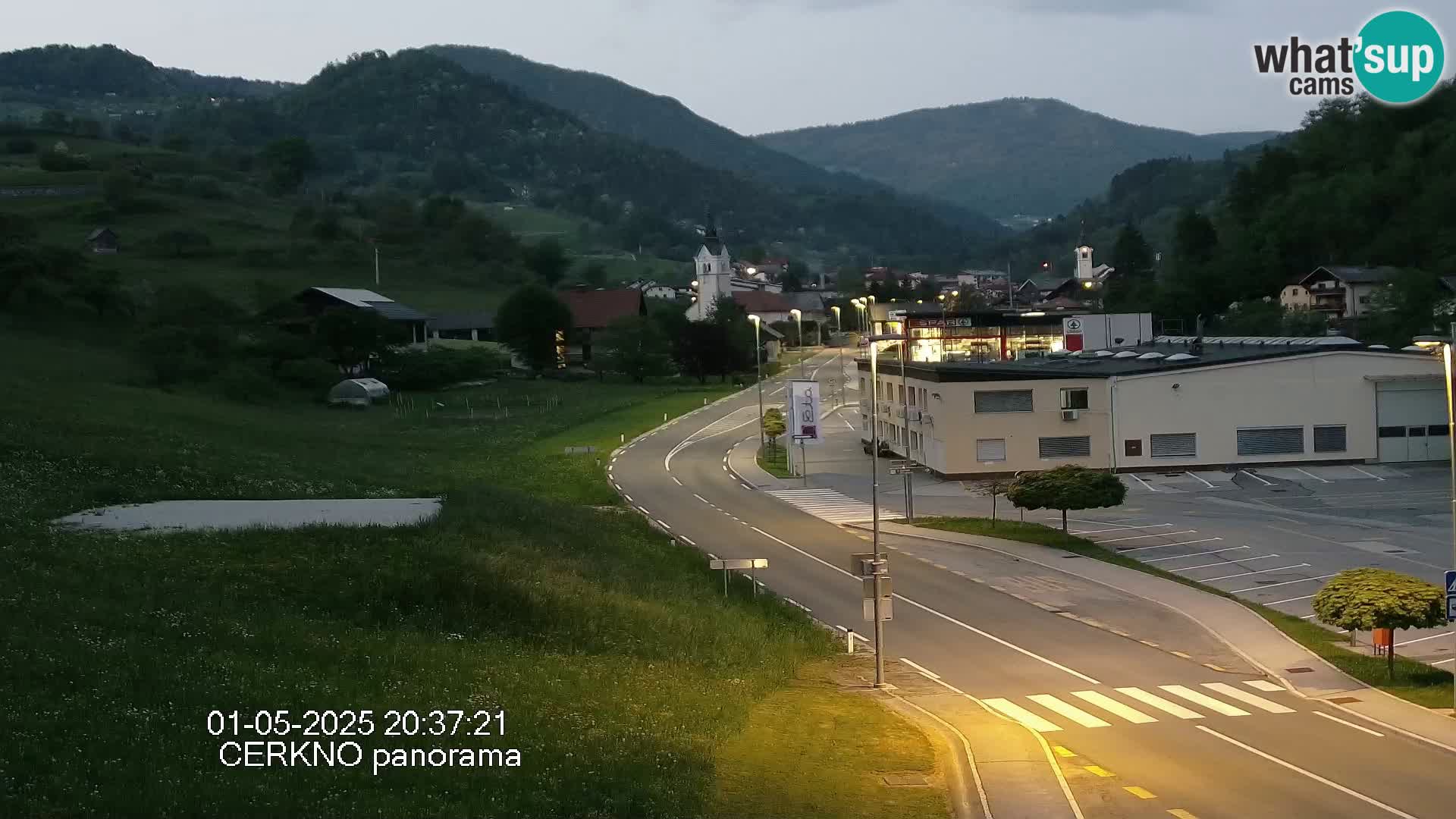 Webcam en direct – Entrée de la ville de Cerkno