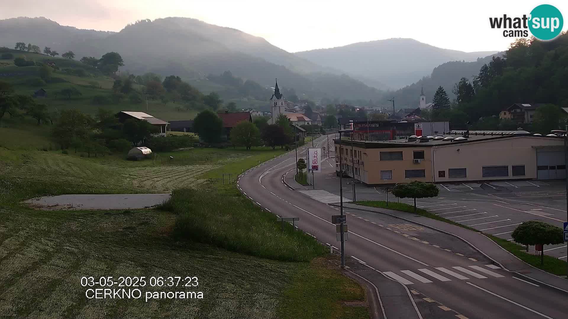 Webcam en direct – Entrée de la ville de Cerkno
