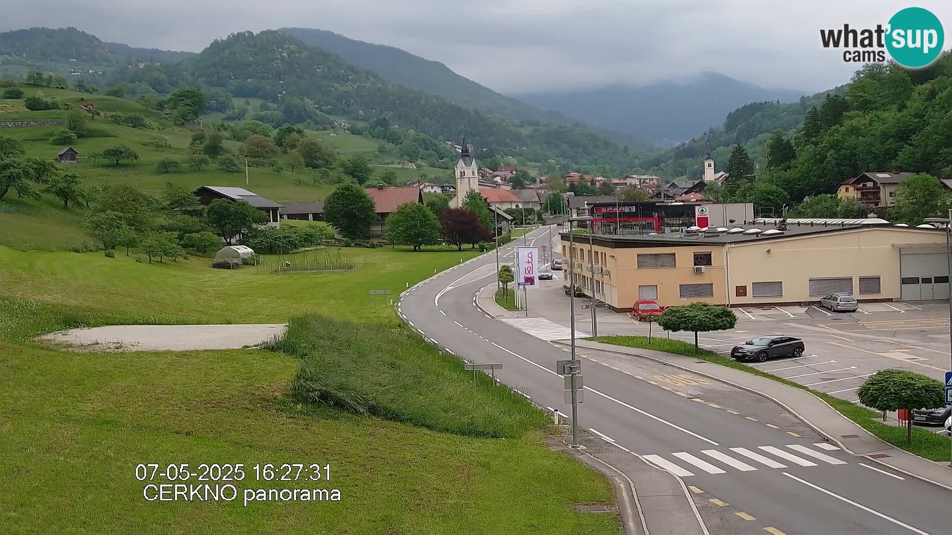 Cerkno entrada a la ciudad Webcam en vivo