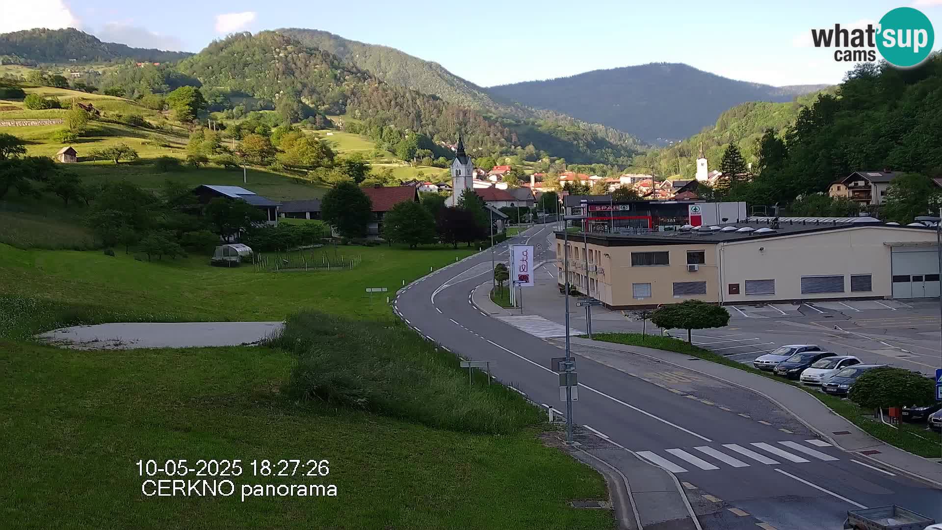 Webcam en direct – Entrée de la ville de Cerkno